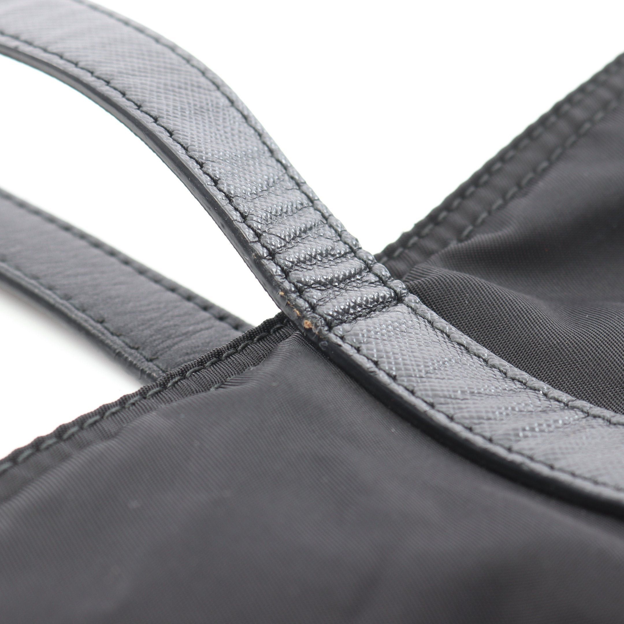 Prada Prada Vela Shoulder Bag Tote Nylon Saffiano Leather Black Size ONE SIZE - 11 Thumbnail