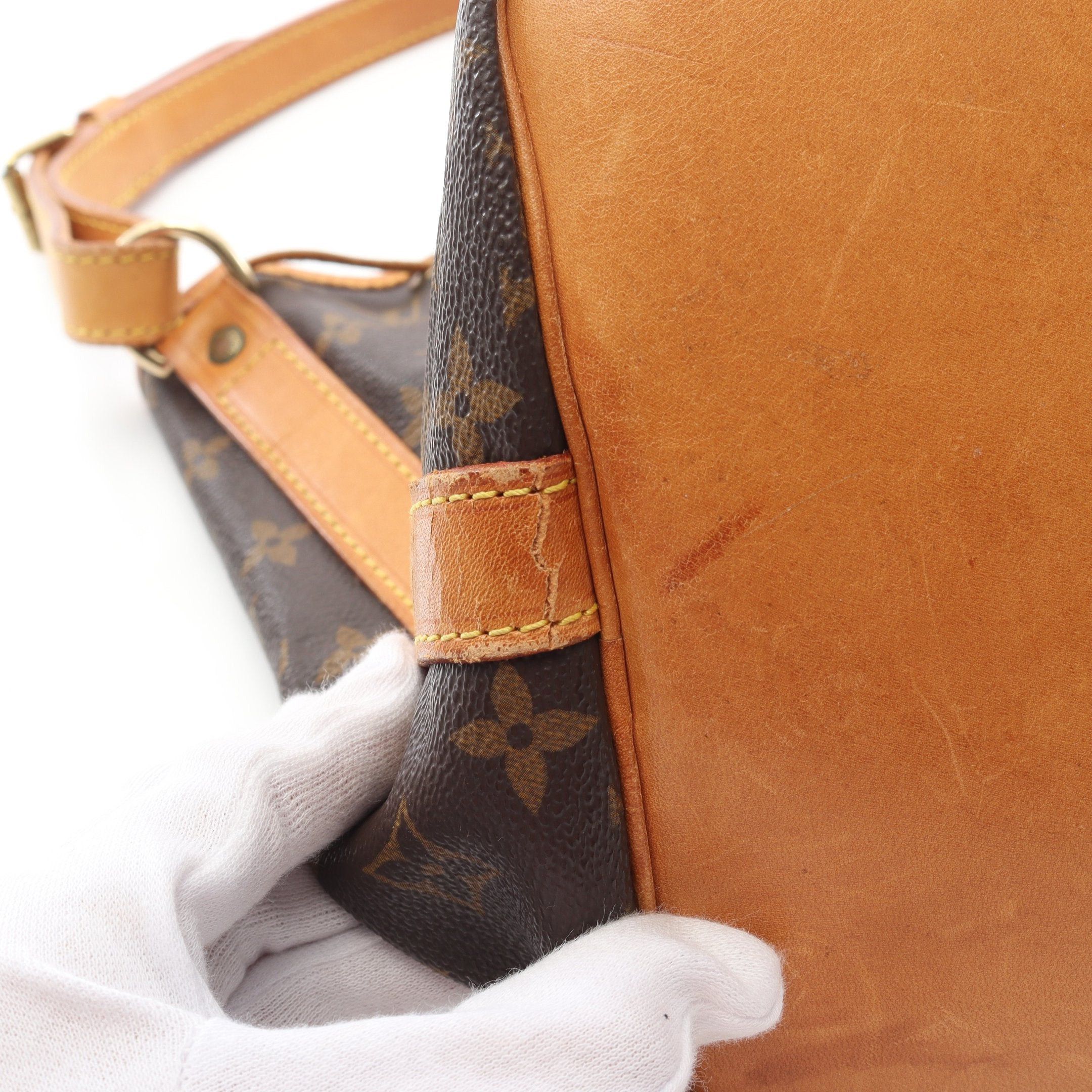 Louis Vuitton Louis Vuitton Peti Noe Monogram Shoulder Bag Leather Brown Size ONE SIZE - 8 Thumbnail