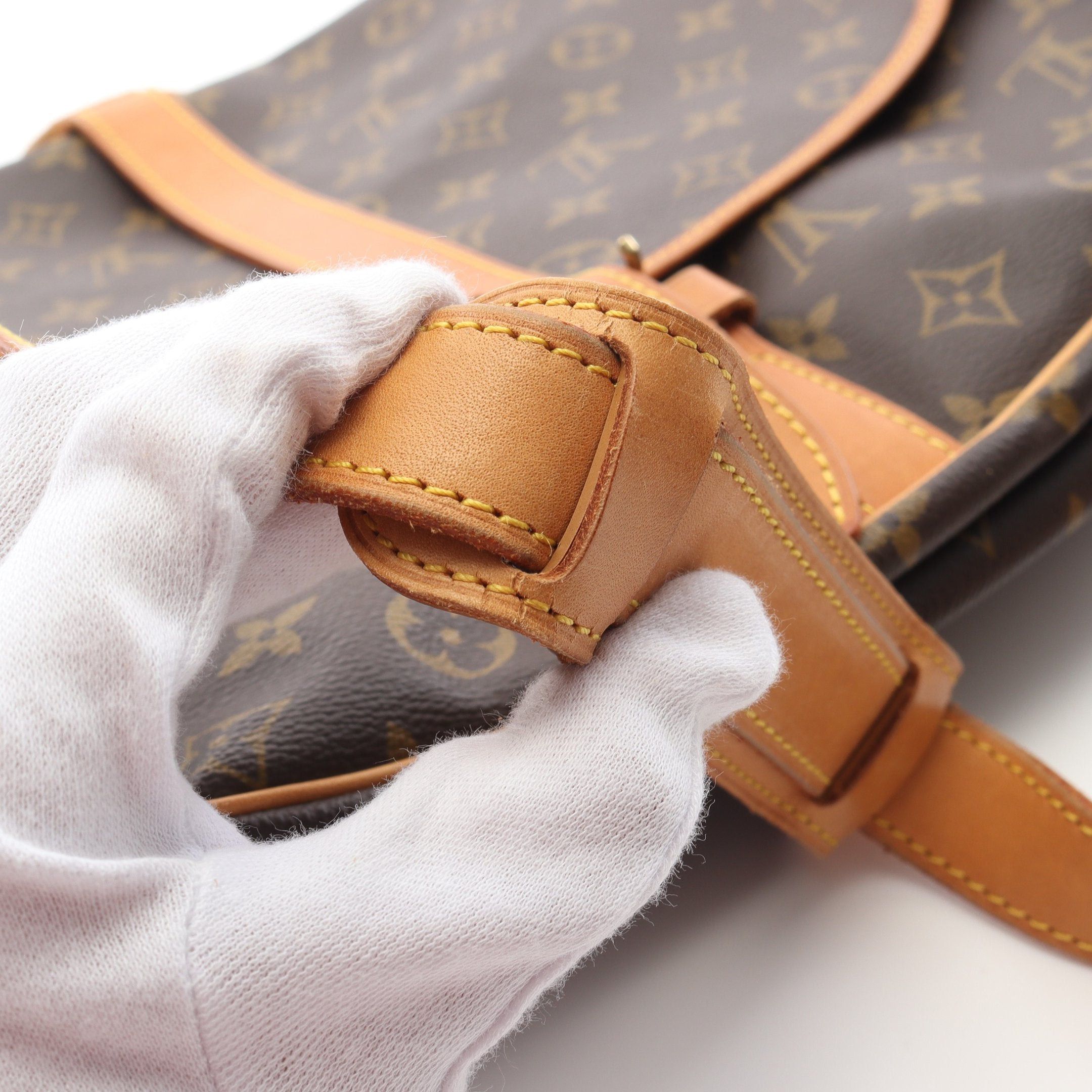 Louis Vuitton Louis Vuitton Saumur 35 Monogram Shoulder Bag Leather Brown Size ONE SIZE - 12 Thumbnail
