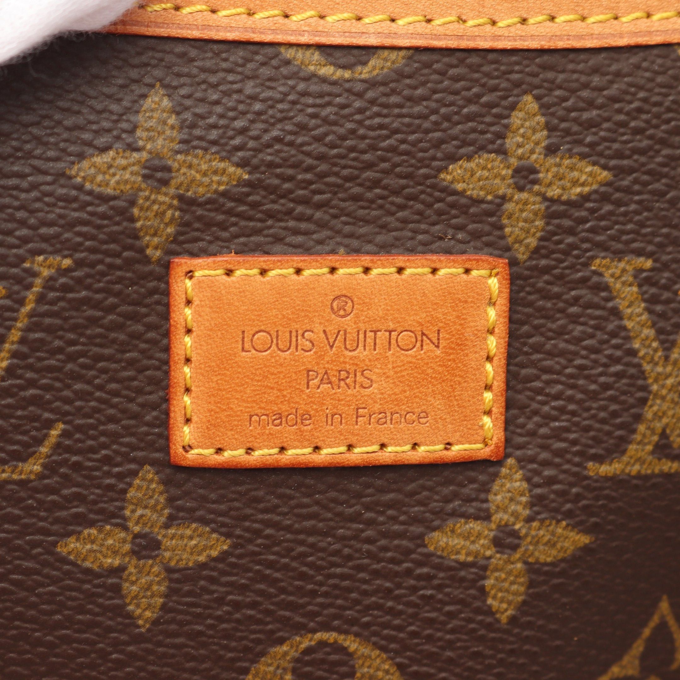 Louis Vuitton Louis Vuitton Saumur 35 Monogram Shoulder Bag Leather Brown Size ONE SIZE - 5 Thumbnail