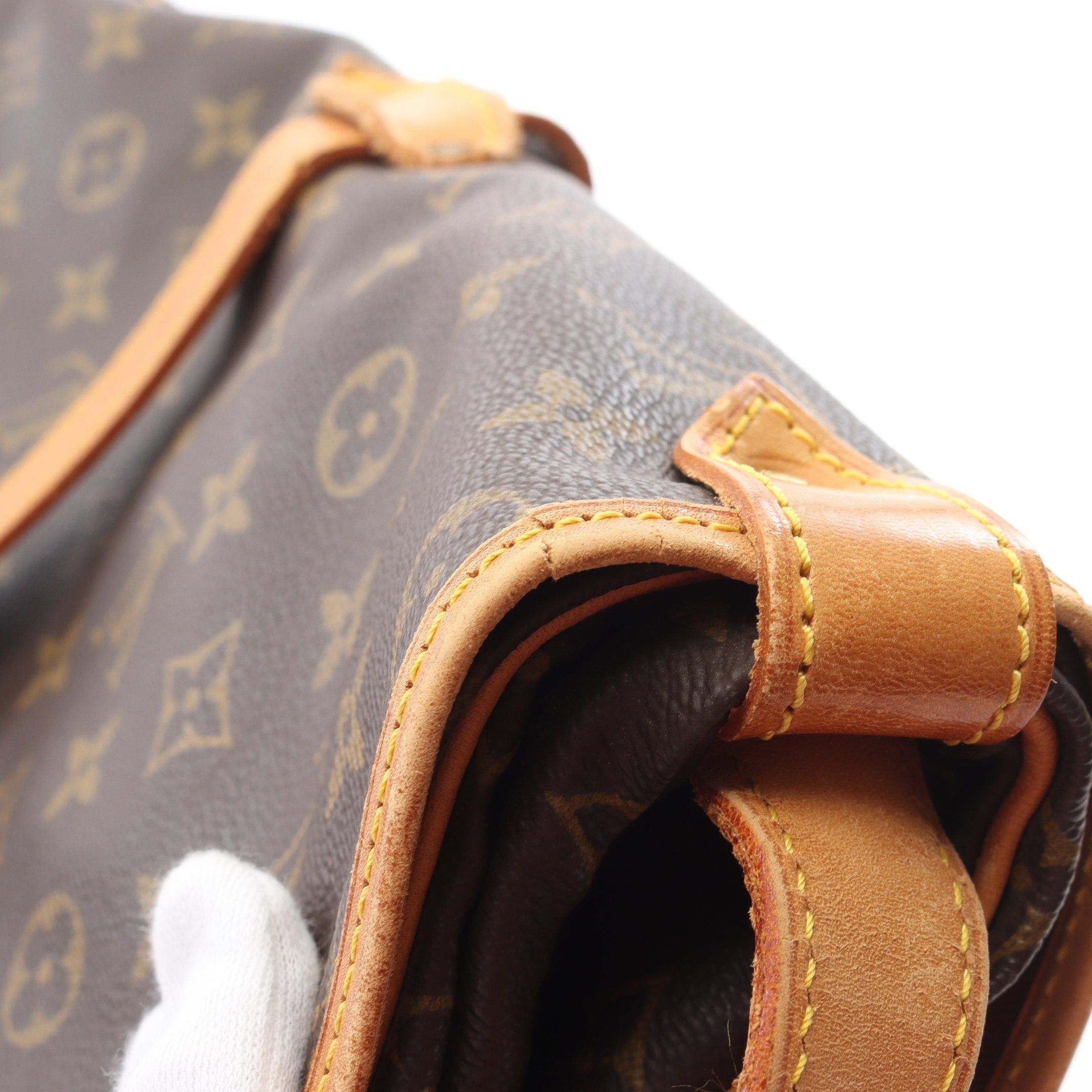 Louis Vuitton Louis Vuitton Saumur 35 Monogram Shoulder Bag Leather Brown Size ONE SIZE - 9 Thumbnail