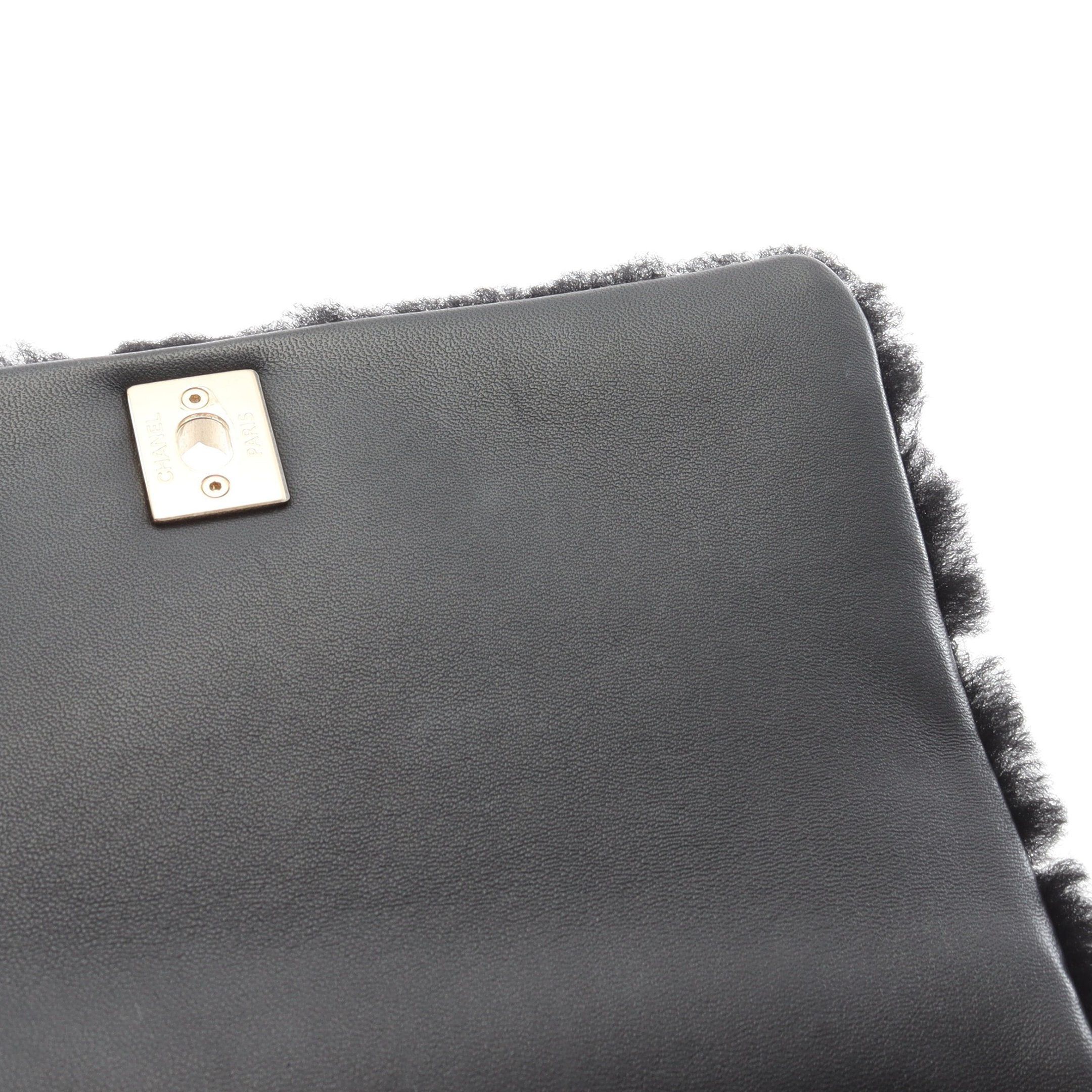 Chanel Chanel Coco Handle Flap Chevron V-Stitch Handbag Fur Black Gold Hardware Size ONE SIZE - 7 Thumbnail