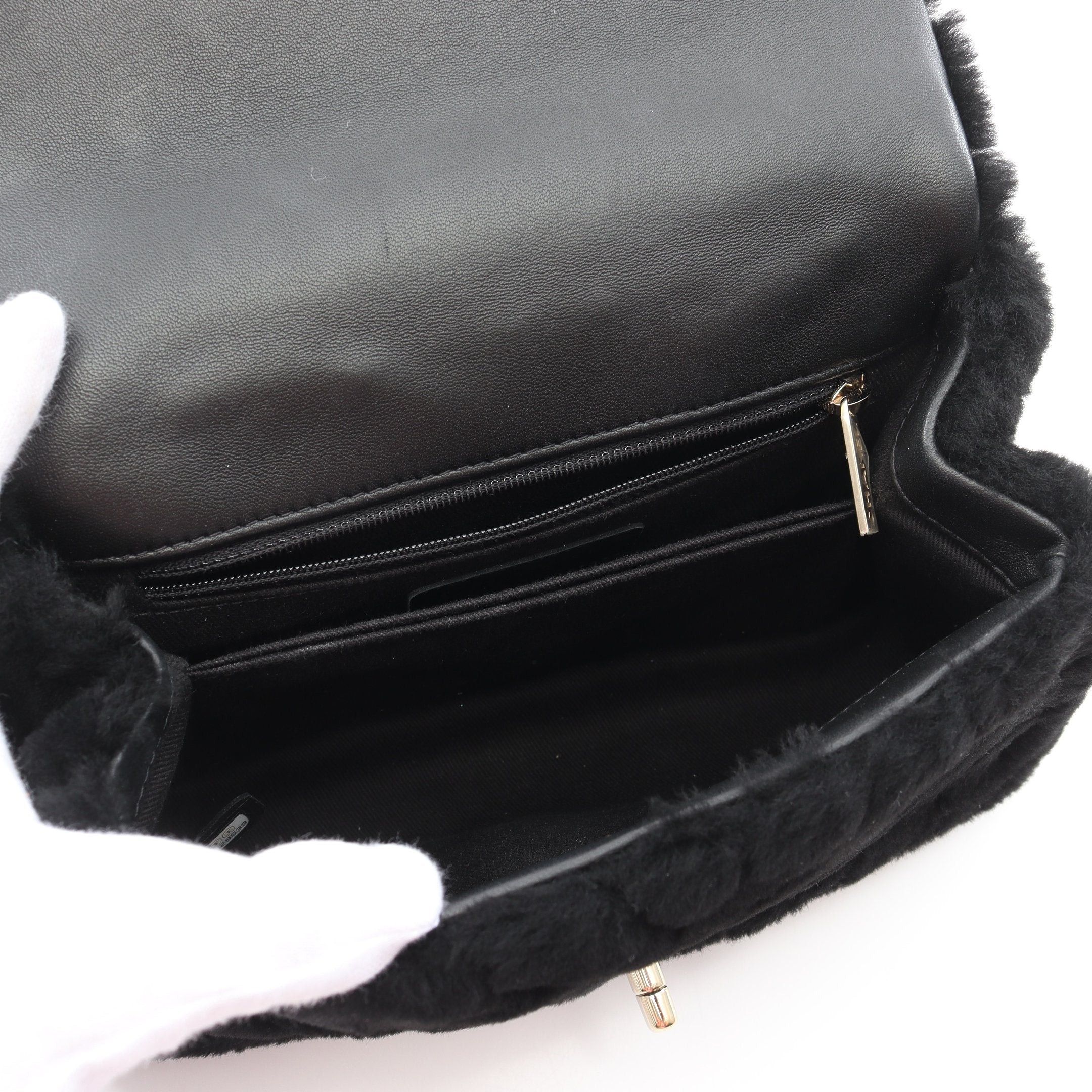 Chanel Chanel Coco Handle Flap Chevron V-Stitch Handbag Fur Black Gold Hardware Size ONE SIZE - 3 Thumbnail