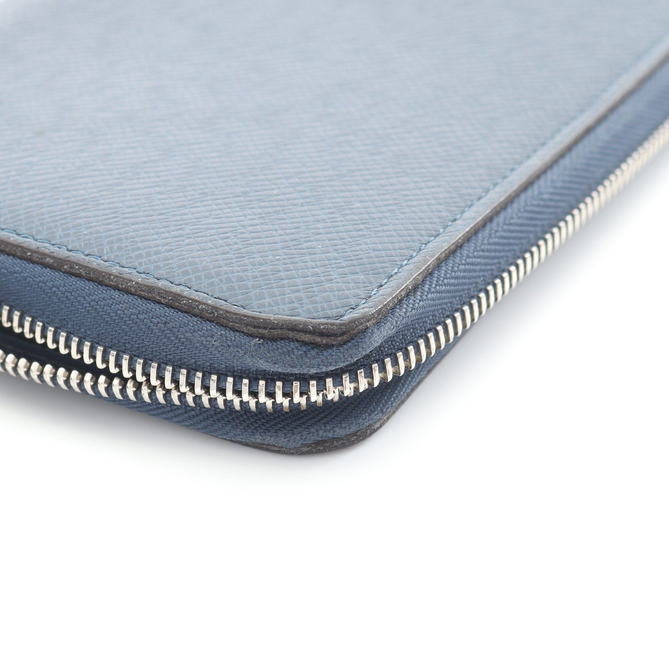 Louis Vuitton Louis Vuitton Zippy Organiser Taiga Ocean Round Zipper Long Wallet Leather Navy Size ONE SIZE - 11 Thumbnail