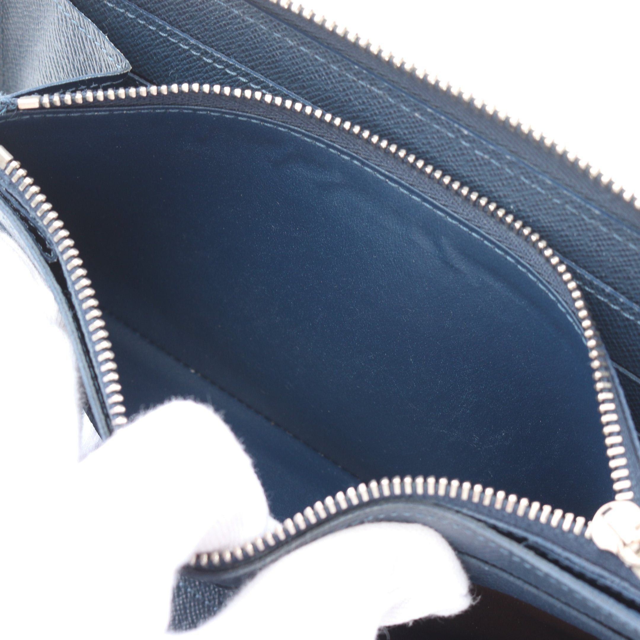 Louis Vuitton Louis Vuitton Zippy Organiser Taiga Ocean Round Zipper Long Wallet Leather Navy Size ONE SIZE - 7 Thumbnail