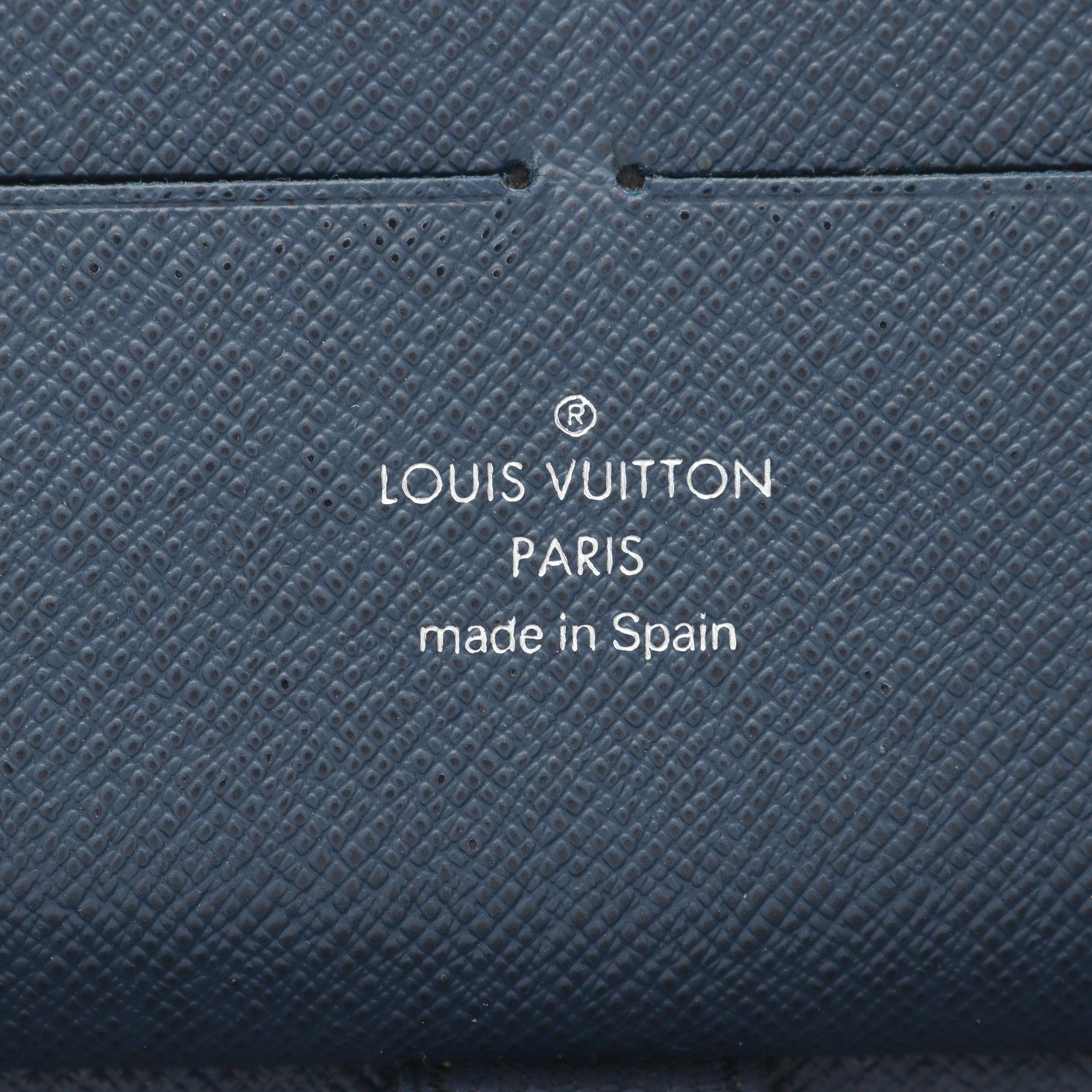 Louis Vuitton Louis Vuitton Zippy Organiser Taiga Ocean Round Zipper Long Wallet Leather Navy Size ONE SIZE - 5 Thumbnail