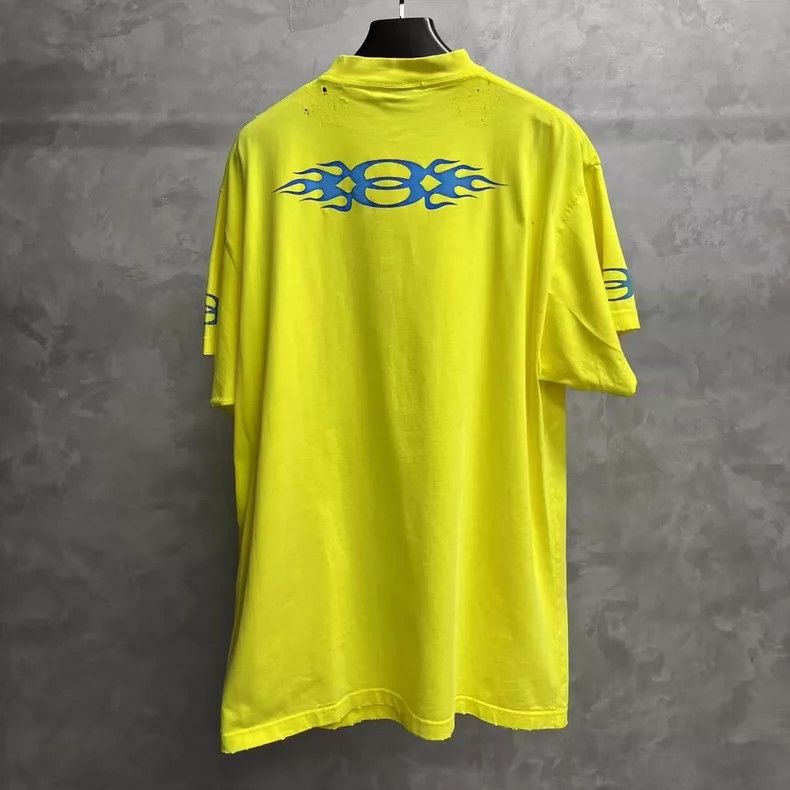 Balenciaga Balenciaga Yellow Logo Graphic Short Sleeve T-shirt-dmc Size US S / EU 44-46 / 1 - 5 Thumbnail