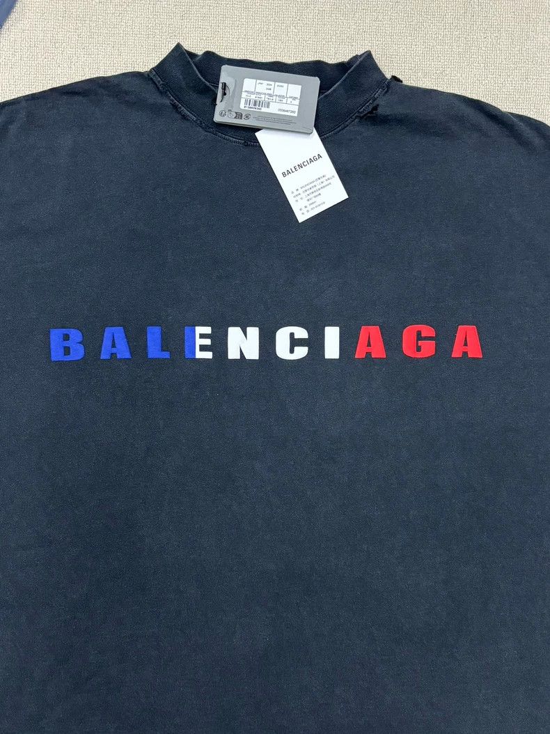 Balenciaga Balenciaga Gradient Letter Short Sleeve Shirt-dmc Size US M / EU 48-50 / 2 - 3 Thumbnail