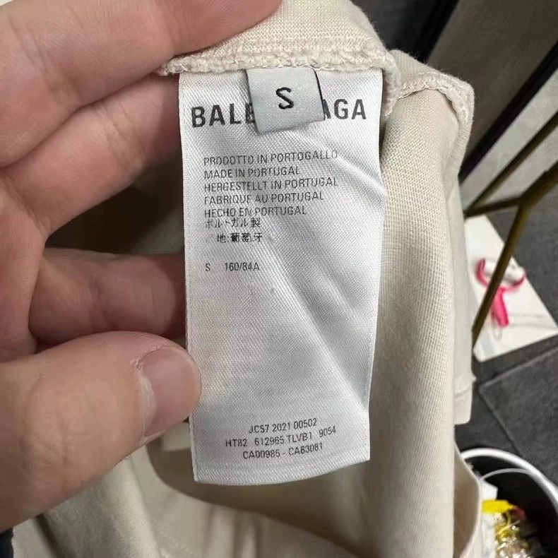 Balenciaga Balenciaga Worldwide Retail Therapy Short Sleeve Tee-dmc Size US S / EU 44-46 / 1 - 4 Thumbnail