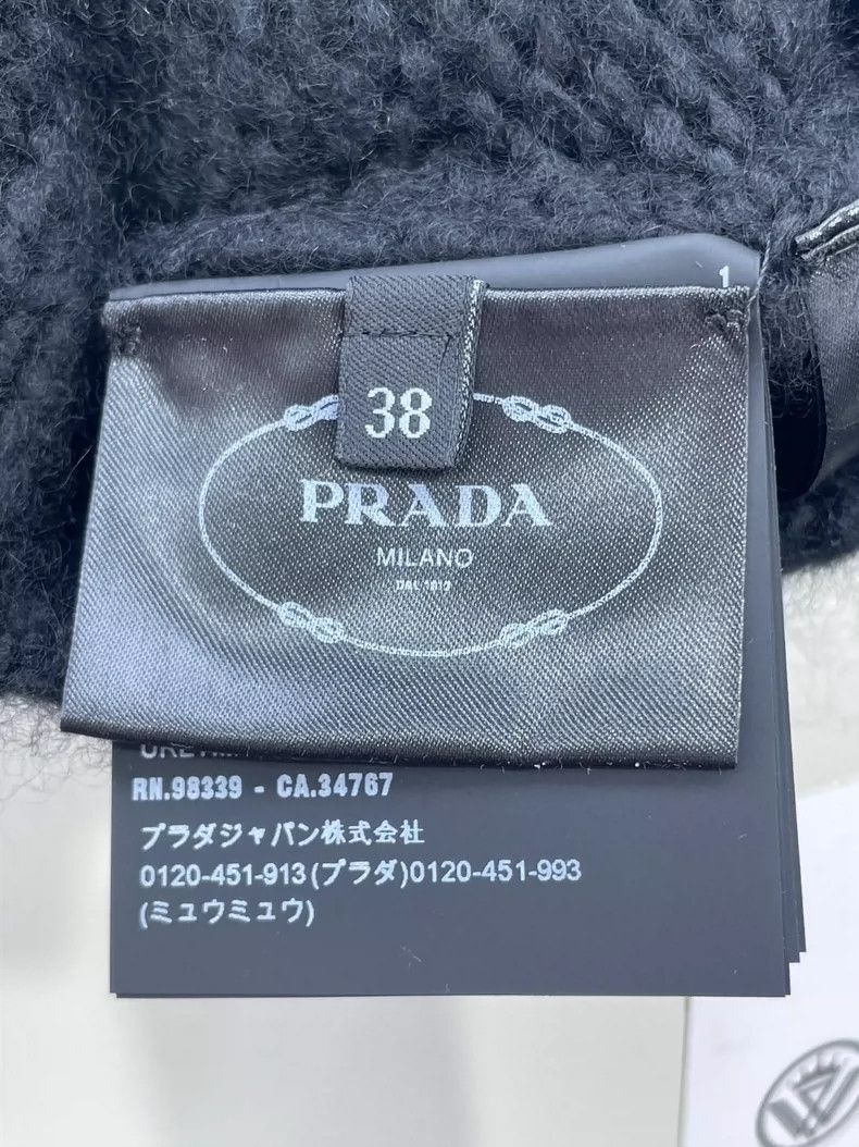 Prada Prada Black V-Neck Cashmere Sweater-dmc Size US S / EU 44-46 / 1 - 5 Thumbnail