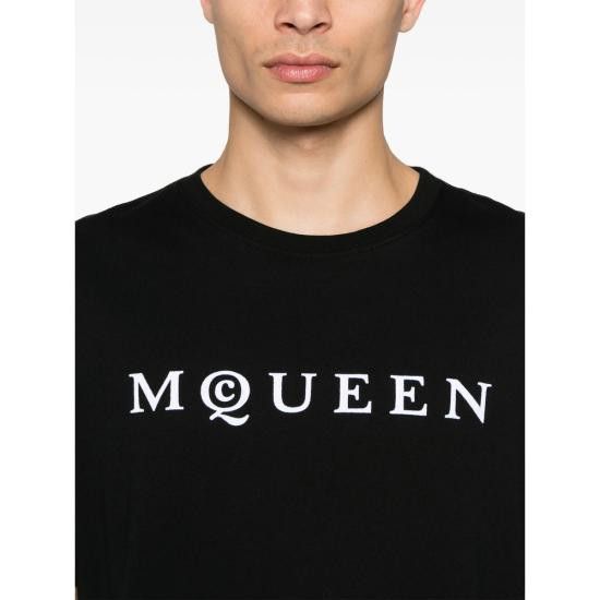 Alexander McQueen ALEXANDER MCQUEEN Men T-Shirts 828420 QTADD 0520 BLACK Size US XXL / EU 58 / 5 - 3 Thumbnail