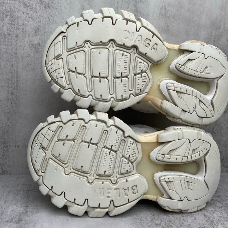 Balenciaga Balenciaga Track Sneakers Size 34 White Size US 6 / EU 39 - 9 Thumbnail