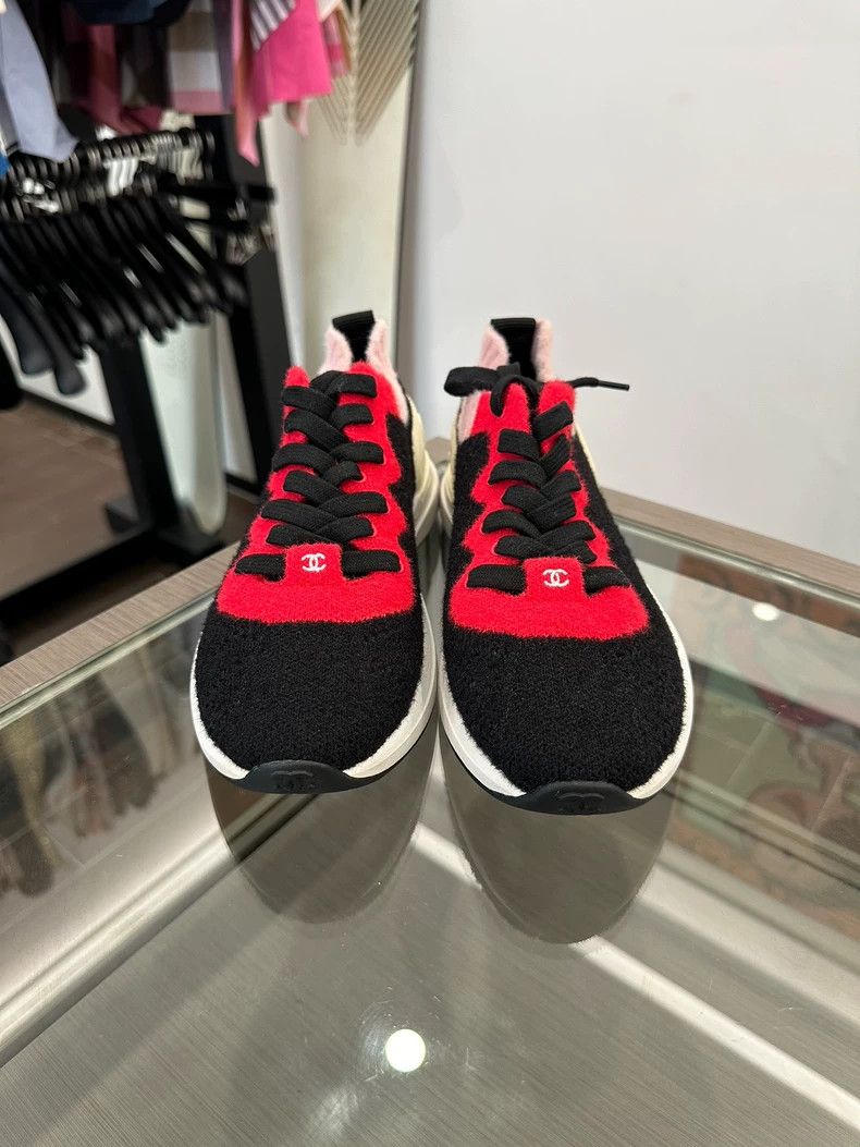 Chanel Chanel Pink Black Logo Athletic Sneakers Size US 8 / EU 41 - 3 Thumbnail