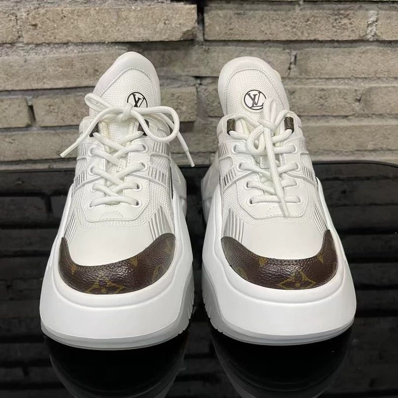 Louis Vuitton Louis Vuitton lv2.0 Dad Shoes Size 36 Size US 6 / IT 36 - 6 Thumbnail