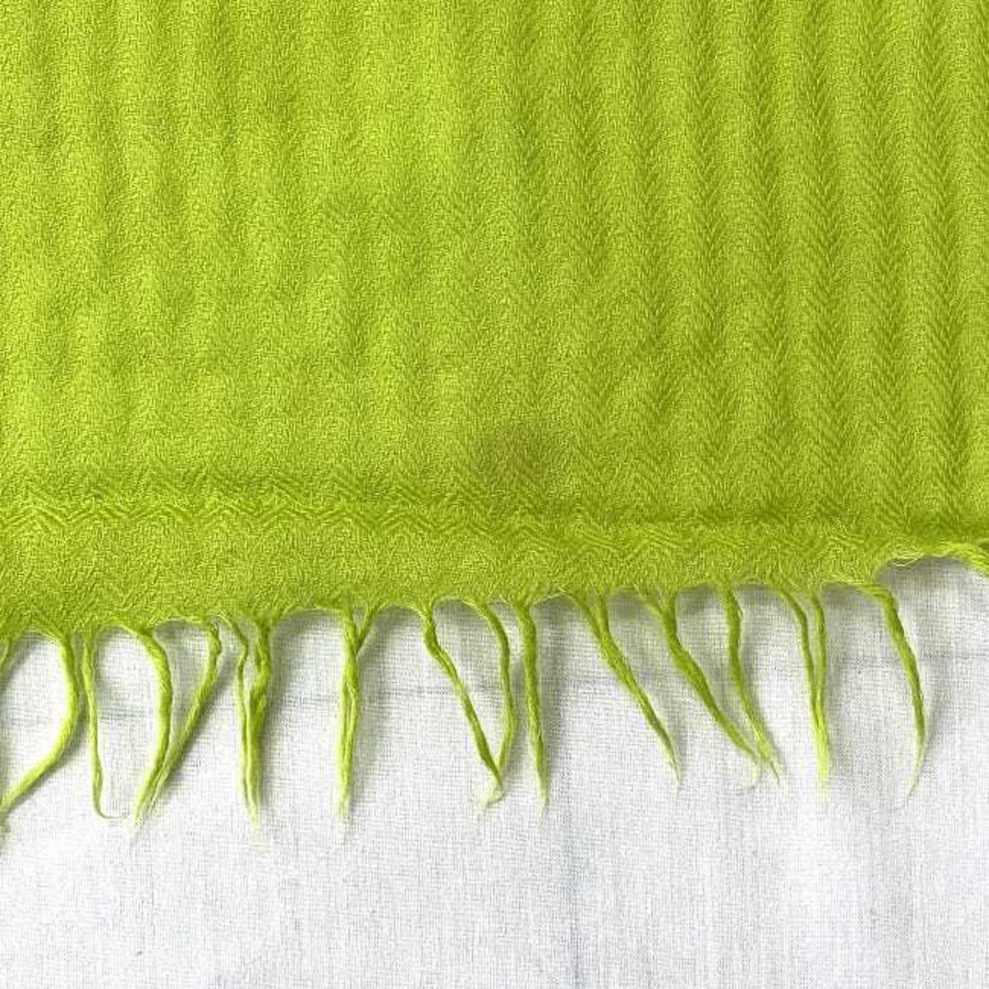 Hermes Hermes scarf ec-23213 light green 80% cashmere 20% wool HERMES yellow lap blanket men women Size ONE SIZE - 5 Thumbnail