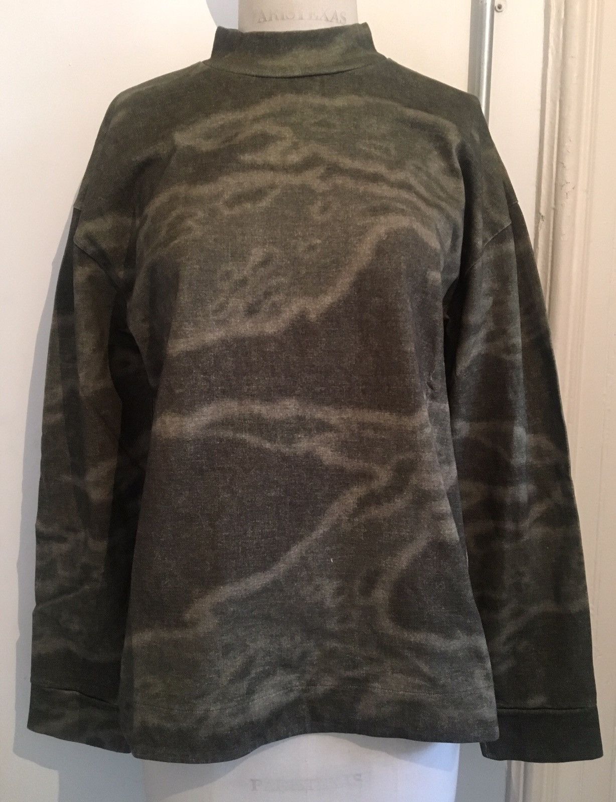 Yeezy Sweatshirt Yeezy Season 3 Size US XS / EU 42 / 0 - 1 Thumbnail