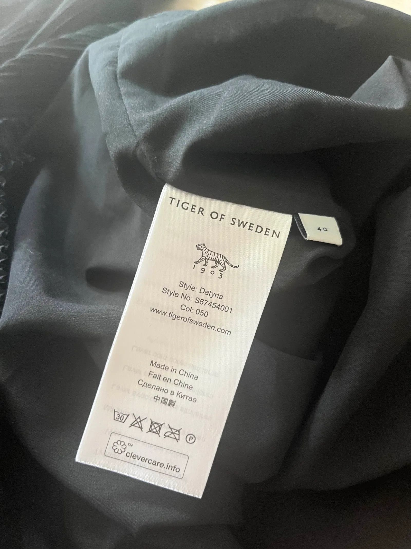 Tiger of Sweden Tiger of Sweden Datyria Blouse Size M / US 6-8 / IT 42-44 - 2 Thumbnail