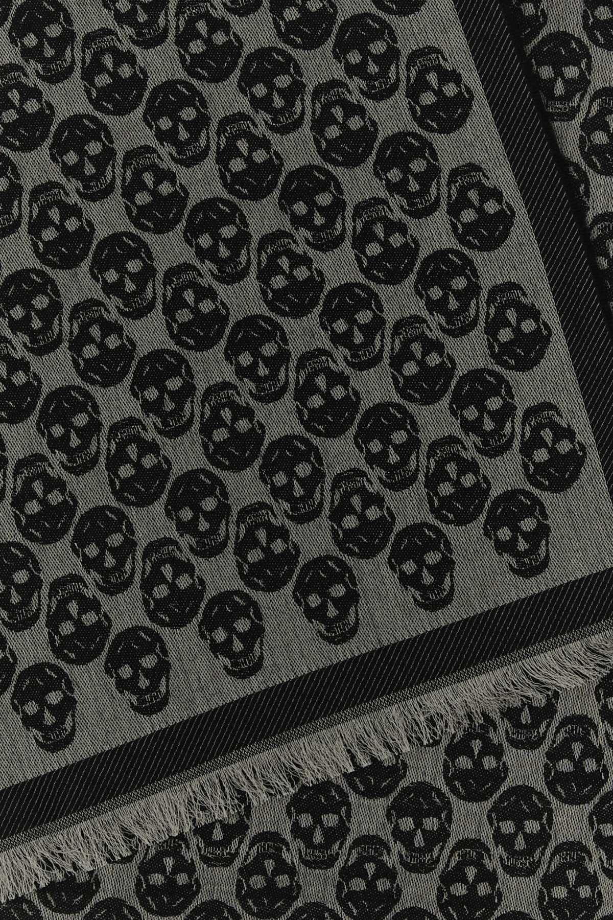 Alexander McQueen Embroidered Wool Blend Foulard Size ONE SIZE - 2 Thumbnail