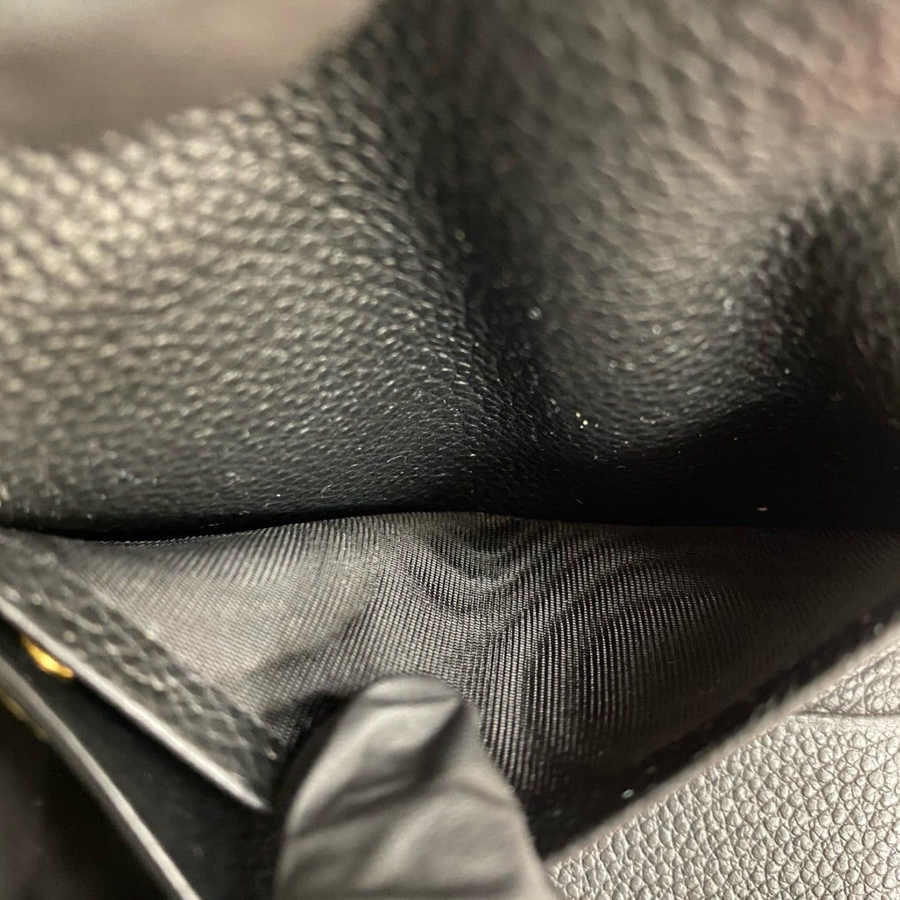 Yves Saint Laurent Yves Saint Laurent Black Leather Size ONE SIZE - 9 Thumbnail