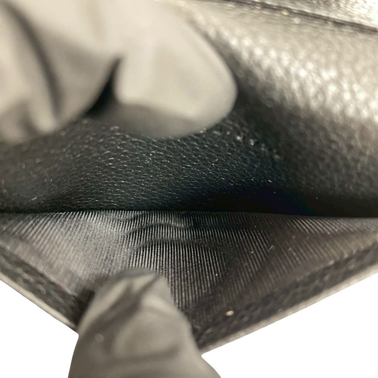 Yves Saint Laurent Yves Saint Laurent Black Leather Size ONE SIZE - 8 Thumbnail