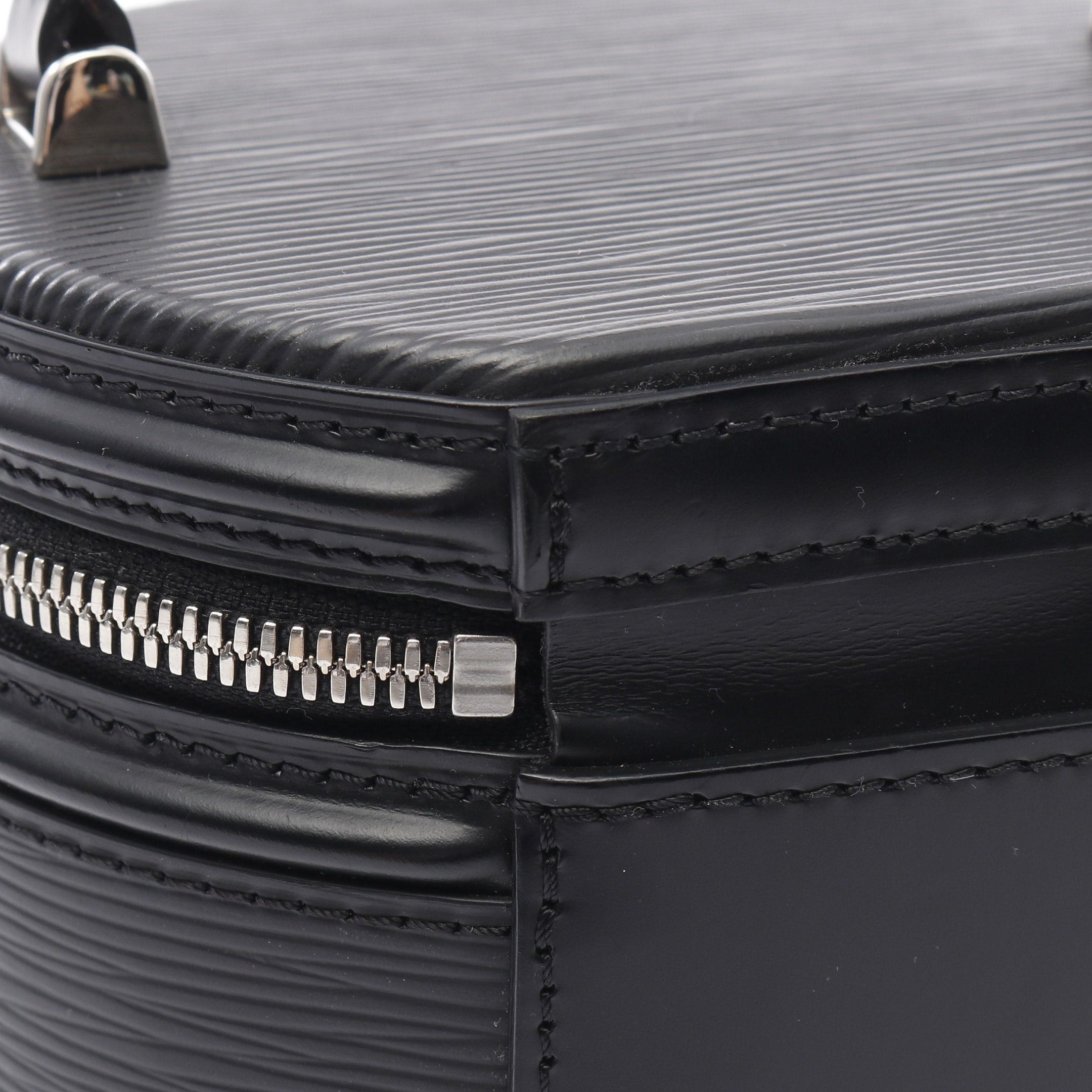 Louis Vuitton Louis Vuitton Cannes Epi Noir Handbag Vanity Bag Leather Black Size ONE SIZE - 8 Thumbnail