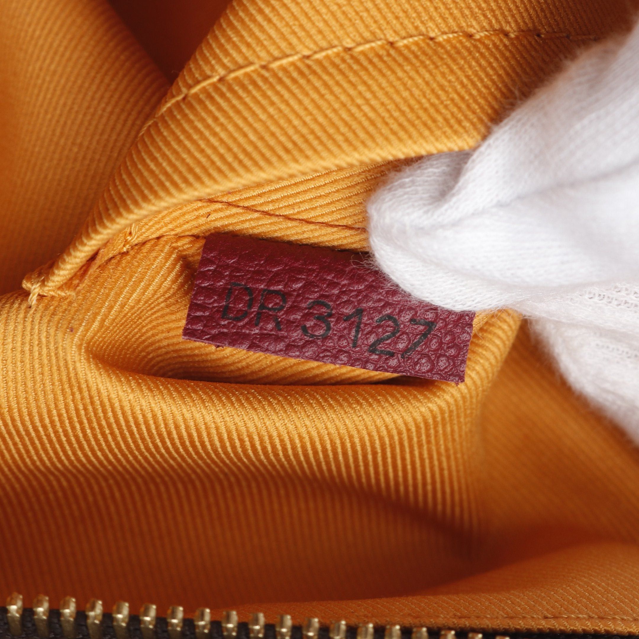 Louis Vuitton Louis Vuitton Manhattan Monogram Leysin Handbag Leather Brown Bordeaux Size ONE SIZE - 5 Thumbnail