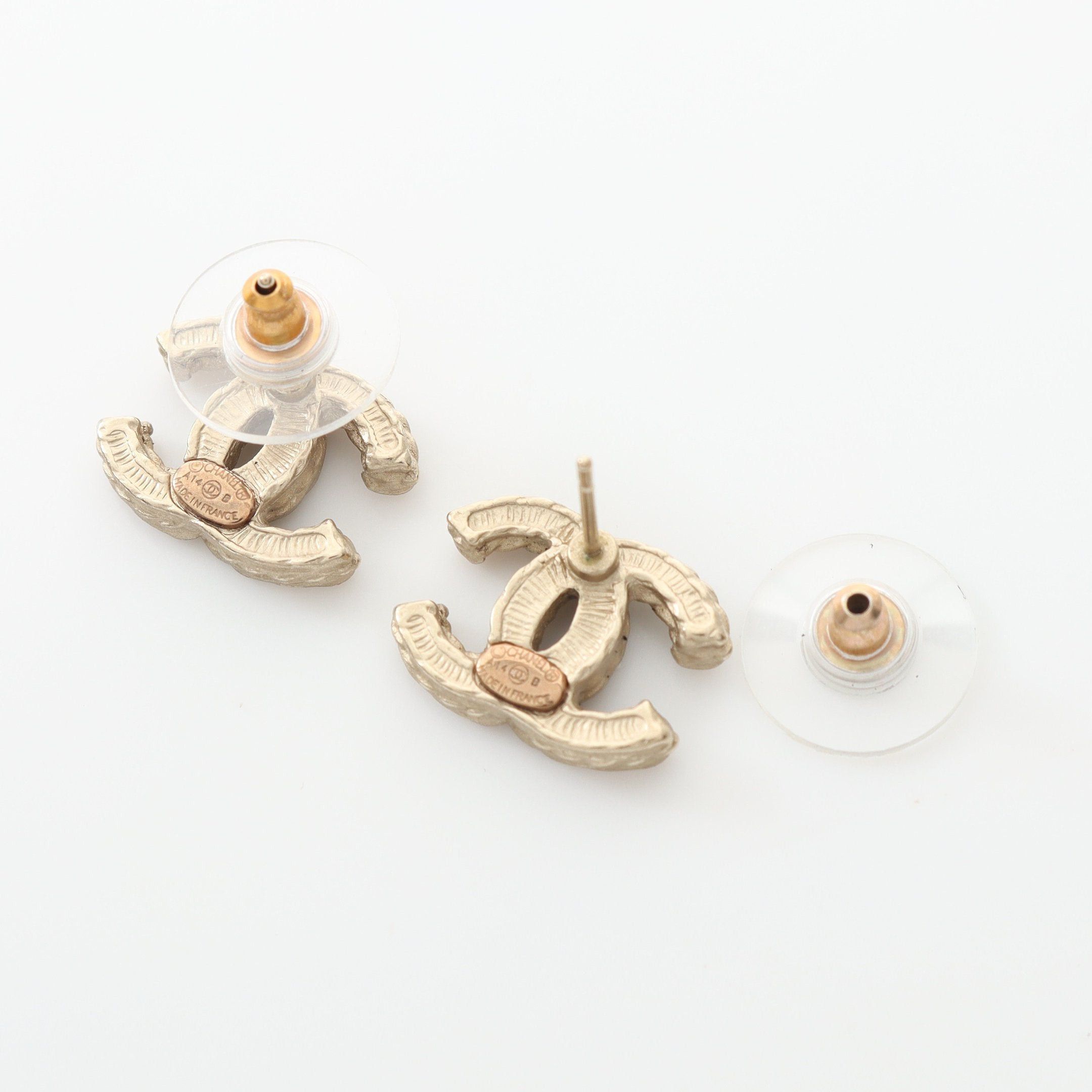 Chanel Chanel Coco Mark Earrings Gp Fake Pearl Gold A14B Size ONE SIZE - 2 Thumbnail