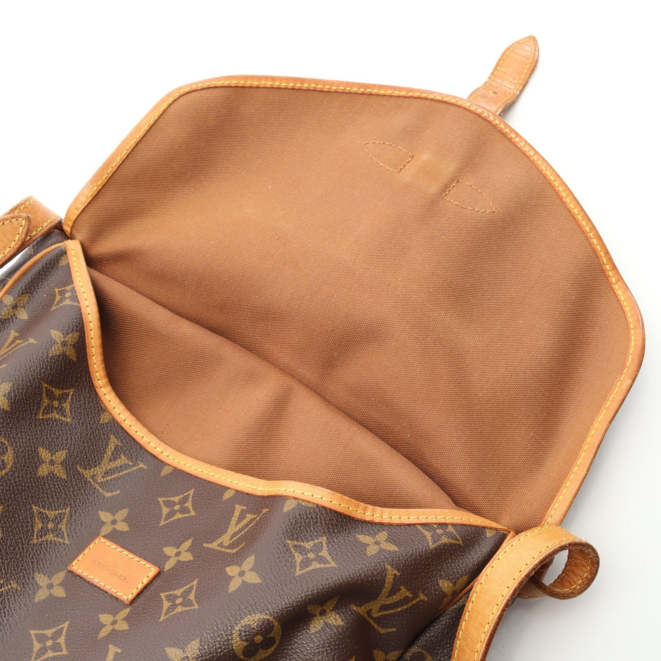 Louis Vuitton Louis Vuitton Saumur 30 Monogram Shoulder Bag Leather Brown Size ONE SIZE - 8 Thumbnail