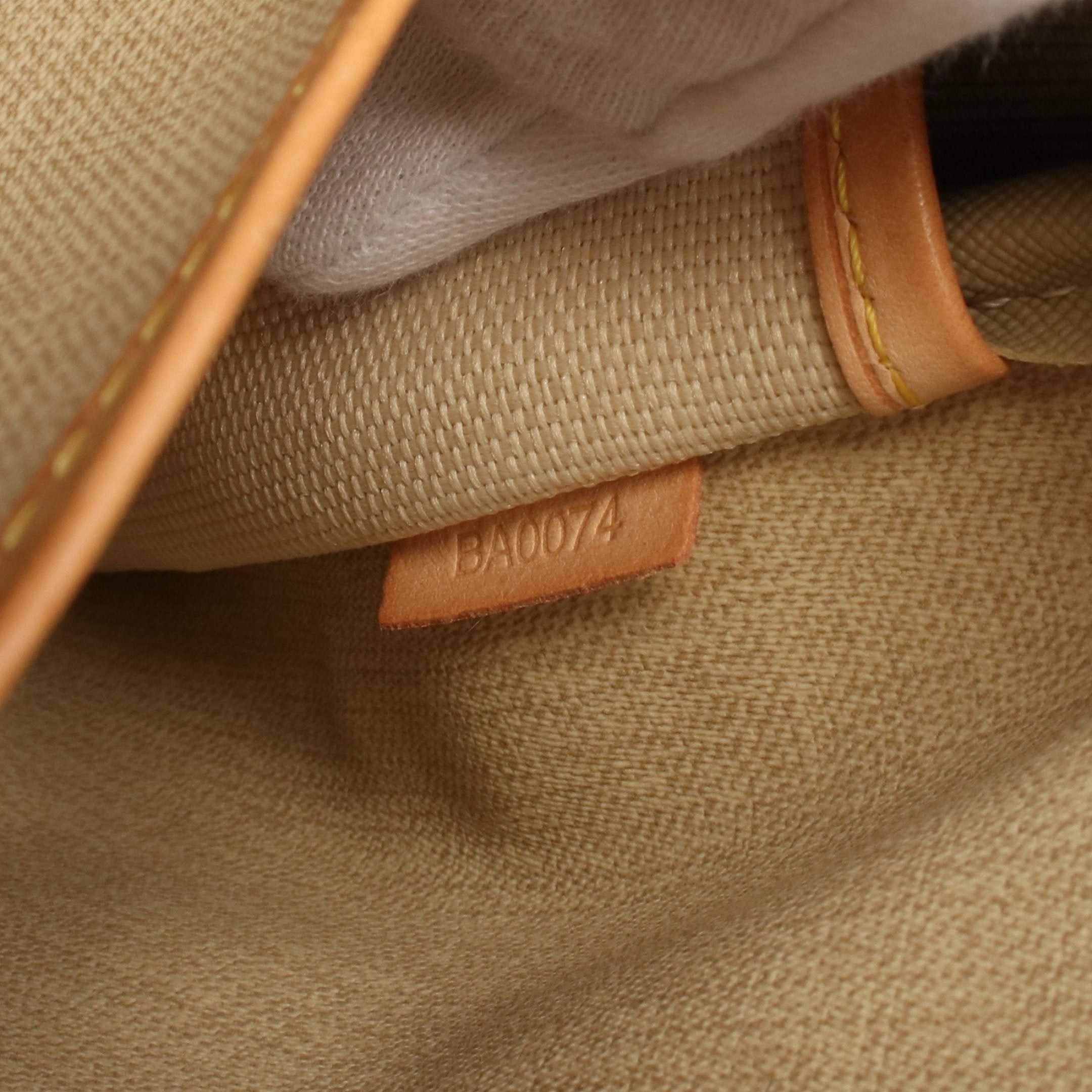 Louis Vuitton Louis Vuitton Trouville Monogram Handbag Leather Brown Size ONE SIZE - 5 Thumbnail