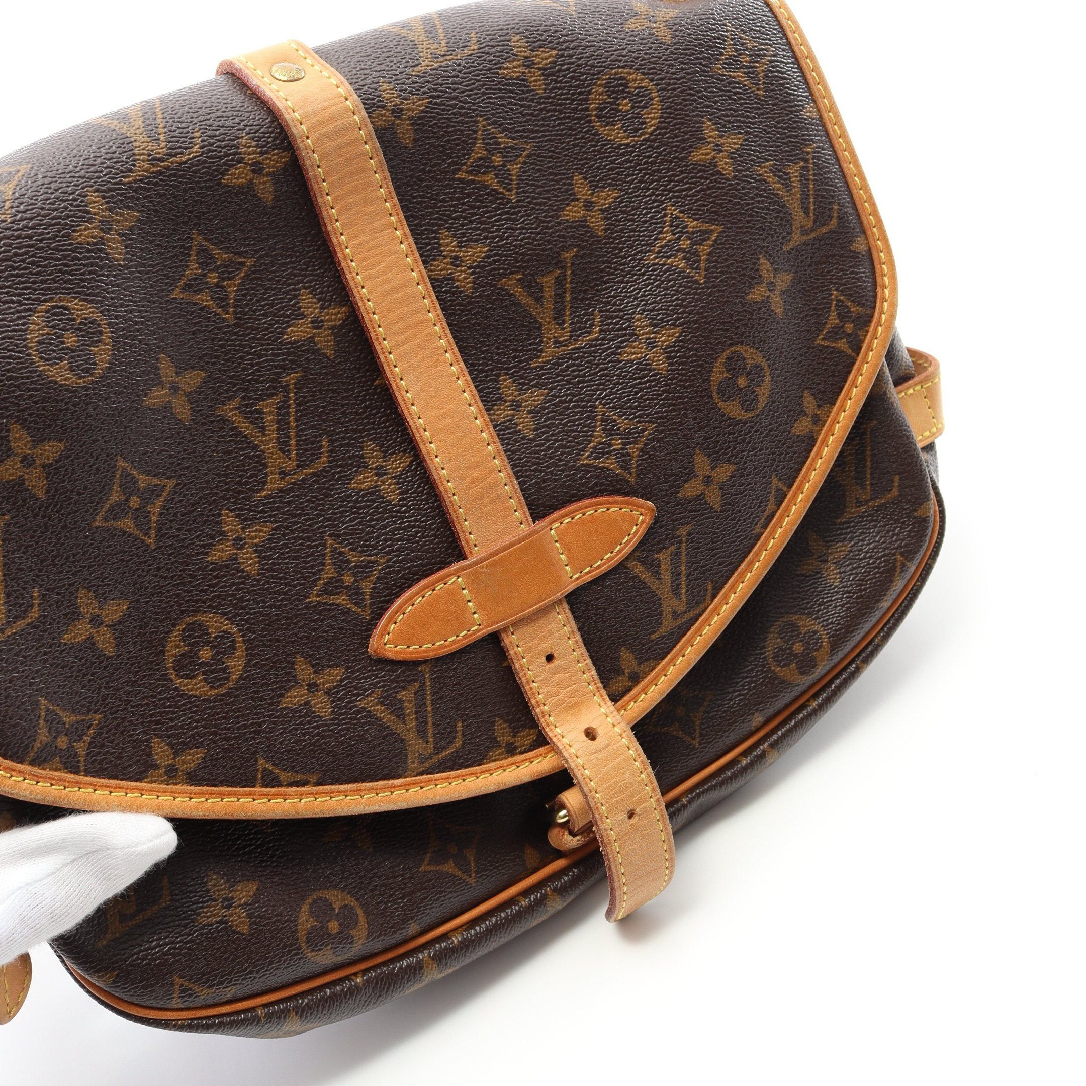 Louis Vuitton Louis Vuitton Saumur 30 Monogram Shoulder Bag Leather Brown Size ONE SIZE - 10 Thumbnail