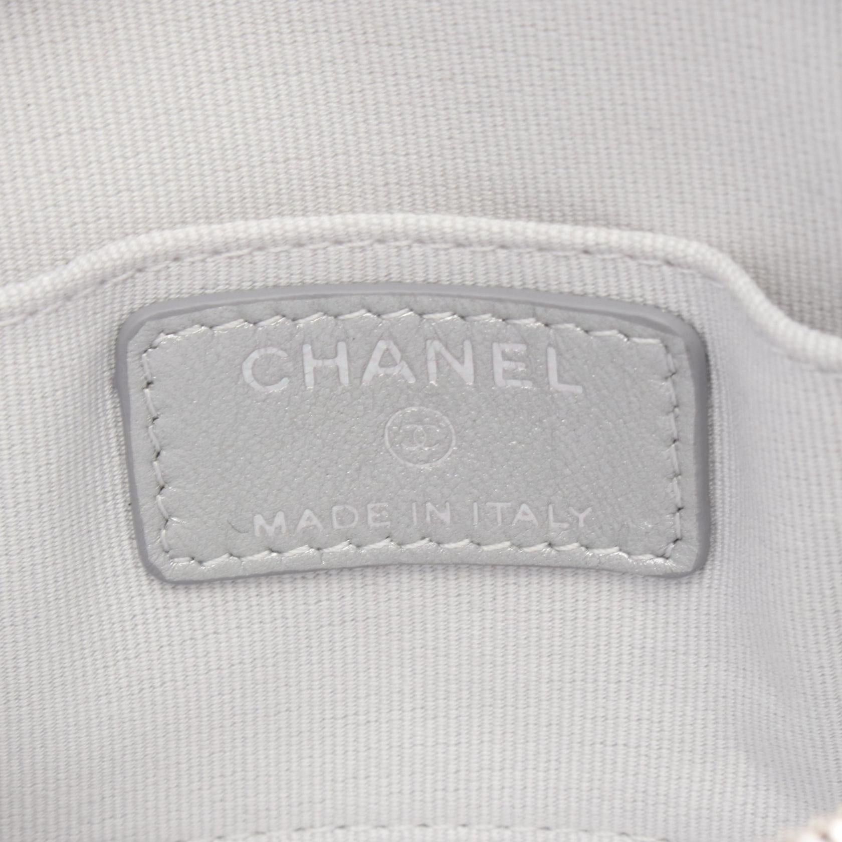 Chanel Chanel Camellia Matelasse Chain Shoulder Bag Leather Silver Hardware Metallic Size ONE SIZE - 4 Thumbnail