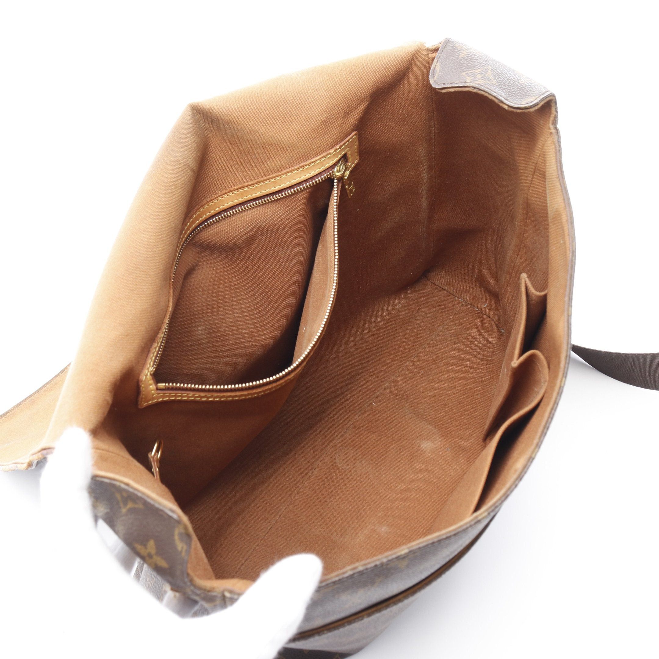 Louis Vuitton Louis Vuitton Aves Monogram Shoulder Bag Leather Brown Size ONE SIZE - 3 Thumbnail