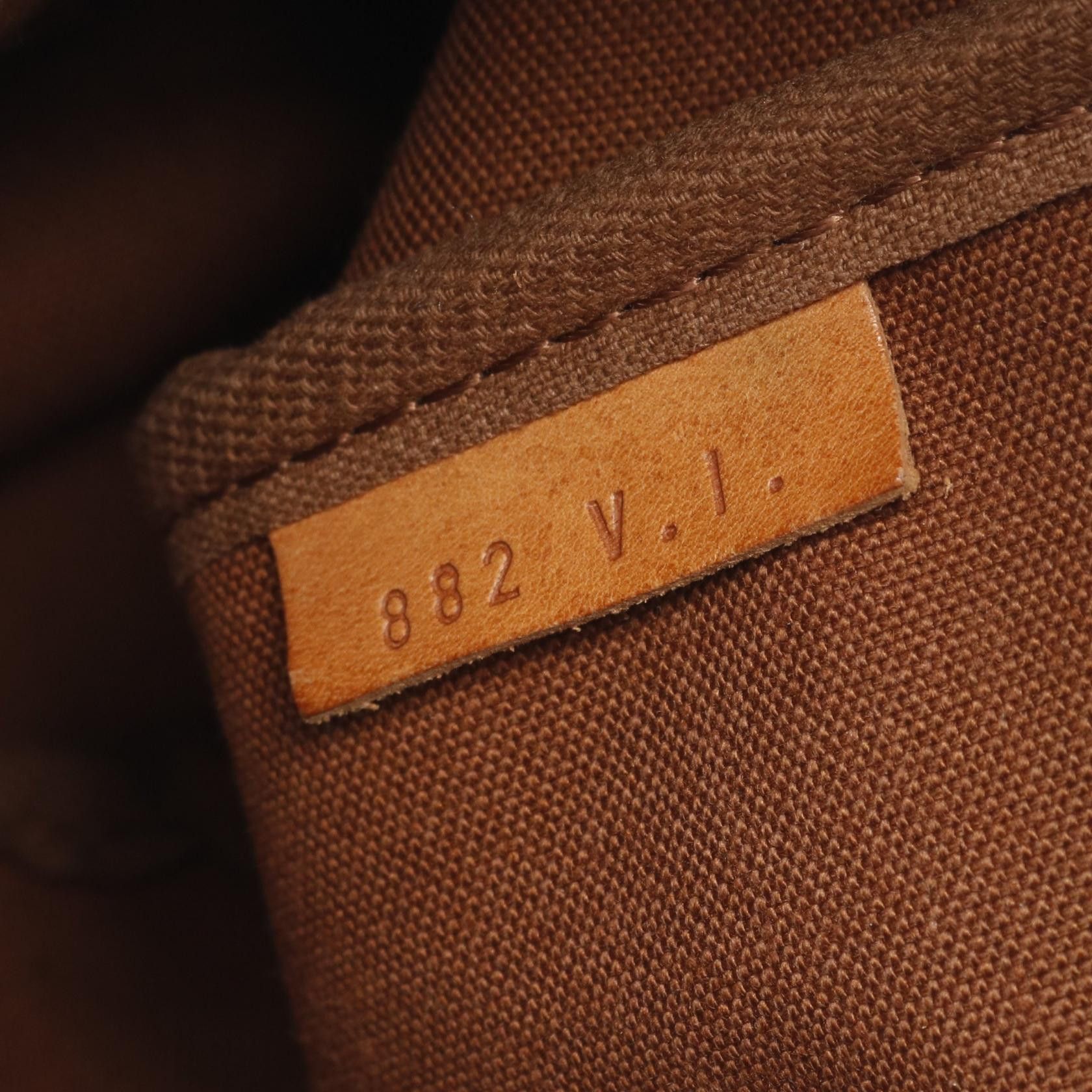 Louis Vuitton Louis Vuitton Saumur 43 Monogram Shoulder Bag Leather Brown Size ONE SIZE - 6 Thumbnail