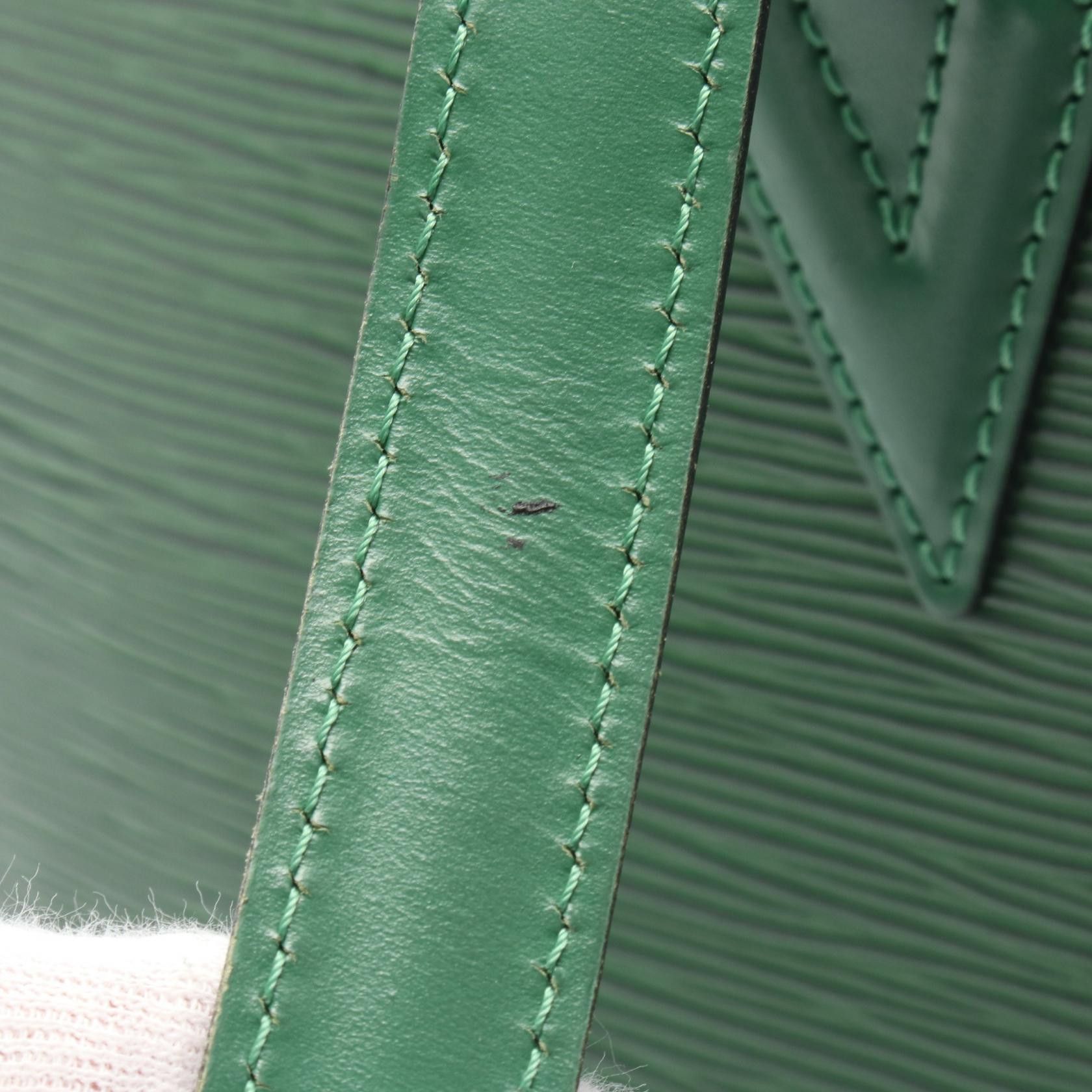 Louis Vuitton Louis Vuitton Lussac Epi Borneo Green Shoulder Bag Leather Size ONE SIZE - 6 Thumbnail