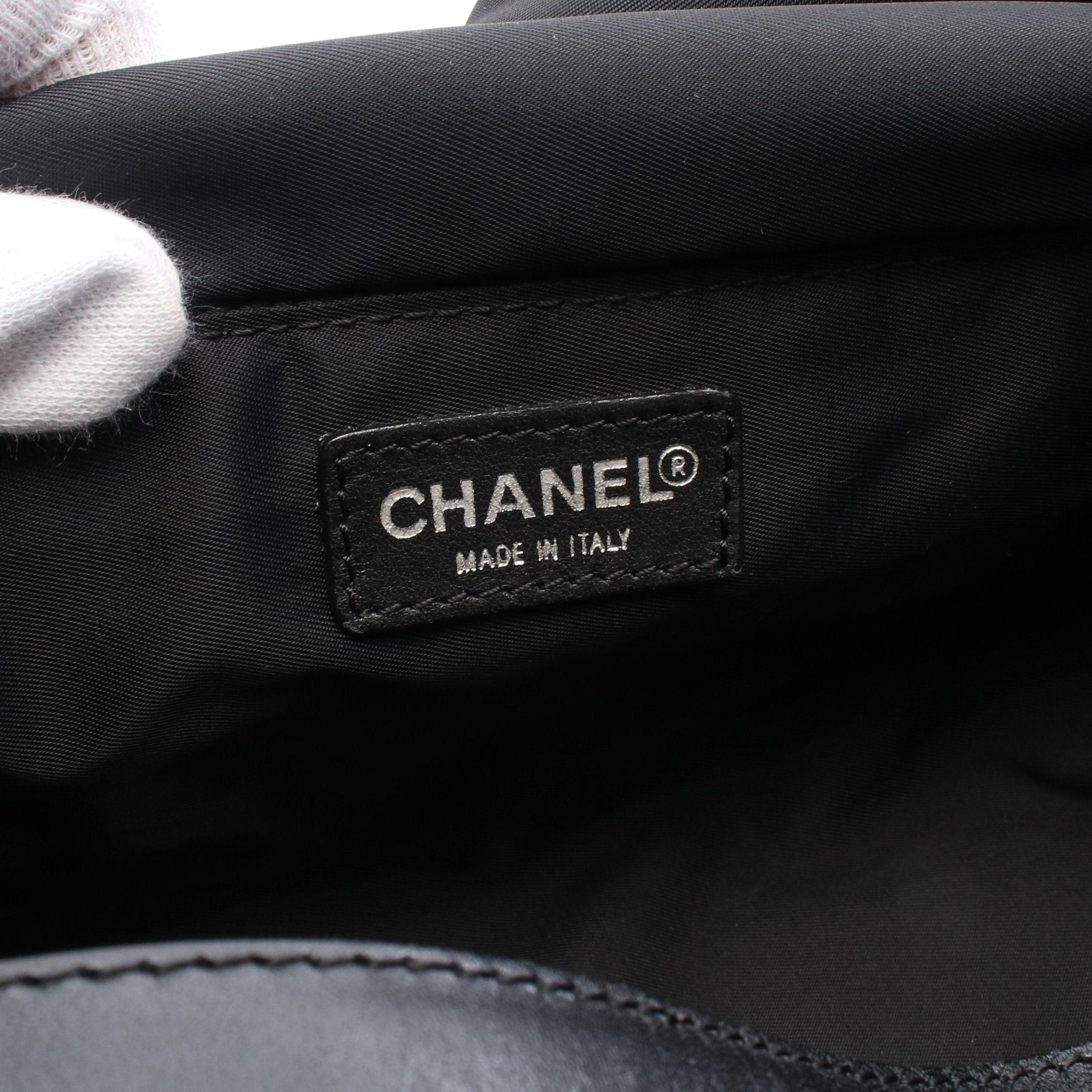 Chanel Chanel New Travel Line Vanity Bag Handbag Nylon Canvas Leather Black Hardware Size ONE SIZE - 4 Thumbnail