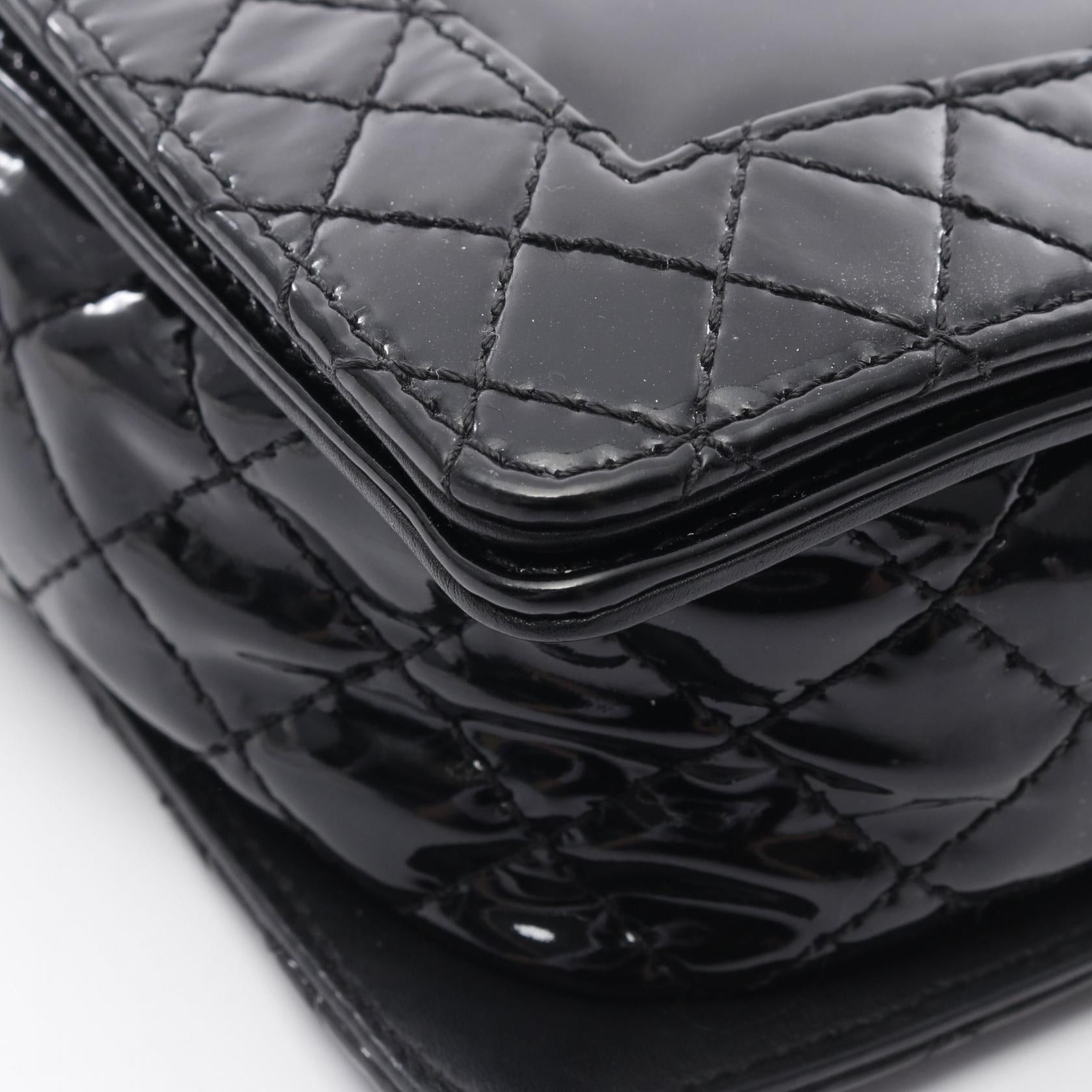 Chanel Chanel Boy Chanel Chain Shoulder Bag Patent Leather Black Antique Silver Hardware Size ONE SIZE - 7 Thumbnail