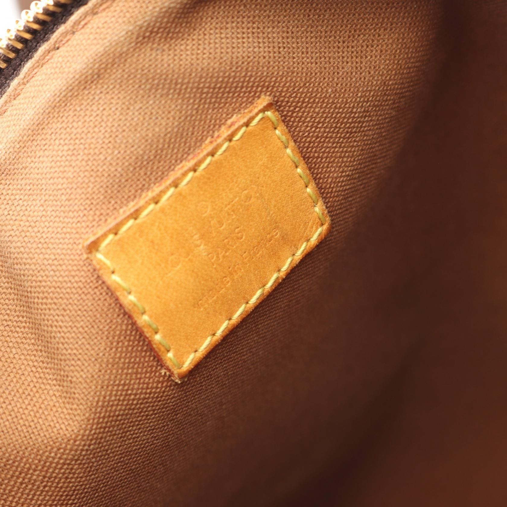 Louis Vuitton Louis Vuitton Pochette Bosphore Monogram Shoulder Bag Leather Brown Size ONE SIZE - 4 Thumbnail