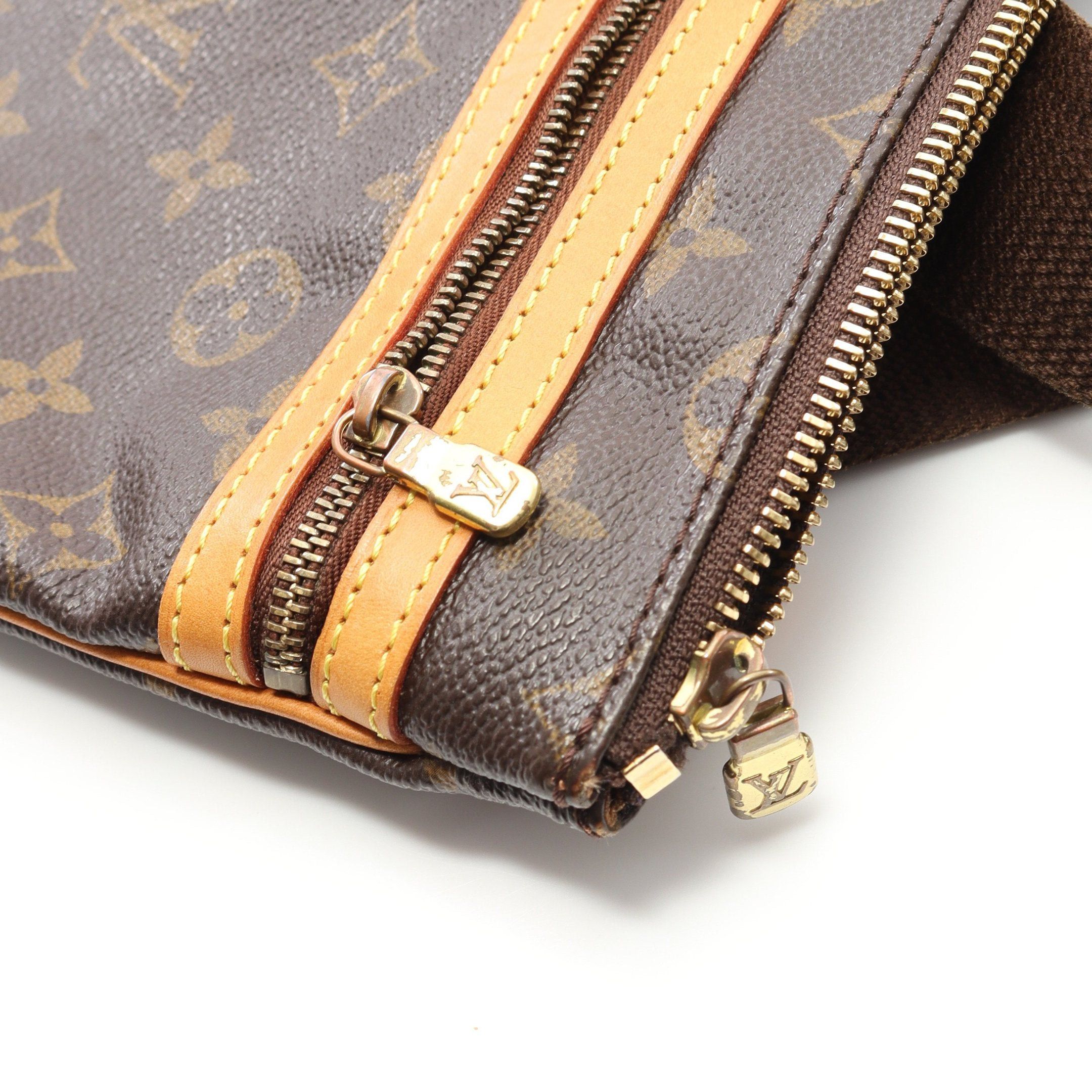 Louis Vuitton Louis Vuitton Pochette Bosphore Monogram Shoulder Bag Leather Brown Size ONE SIZE - 10 Thumbnail