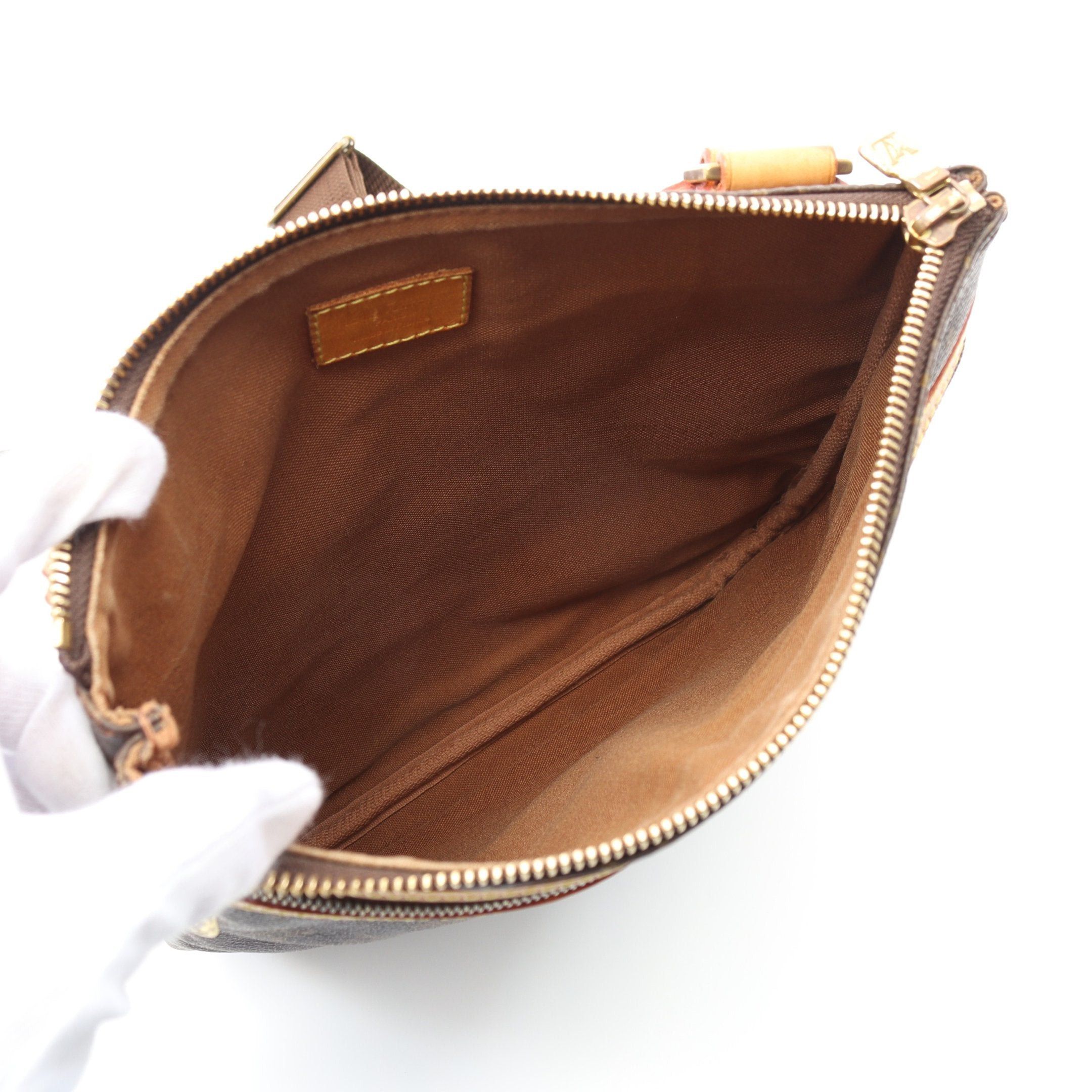 Louis Vuitton Louis Vuitton Pochette Bosphore Monogram Shoulder Bag Leather Brown Size ONE SIZE - 3 Thumbnail
