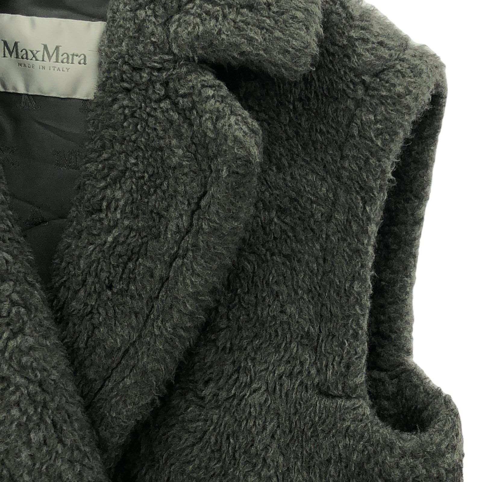 Max Mara MaxMara Max Mara Teddy Silk Gilet Others Tops Size ONE SIZE - 4 Thumbnail