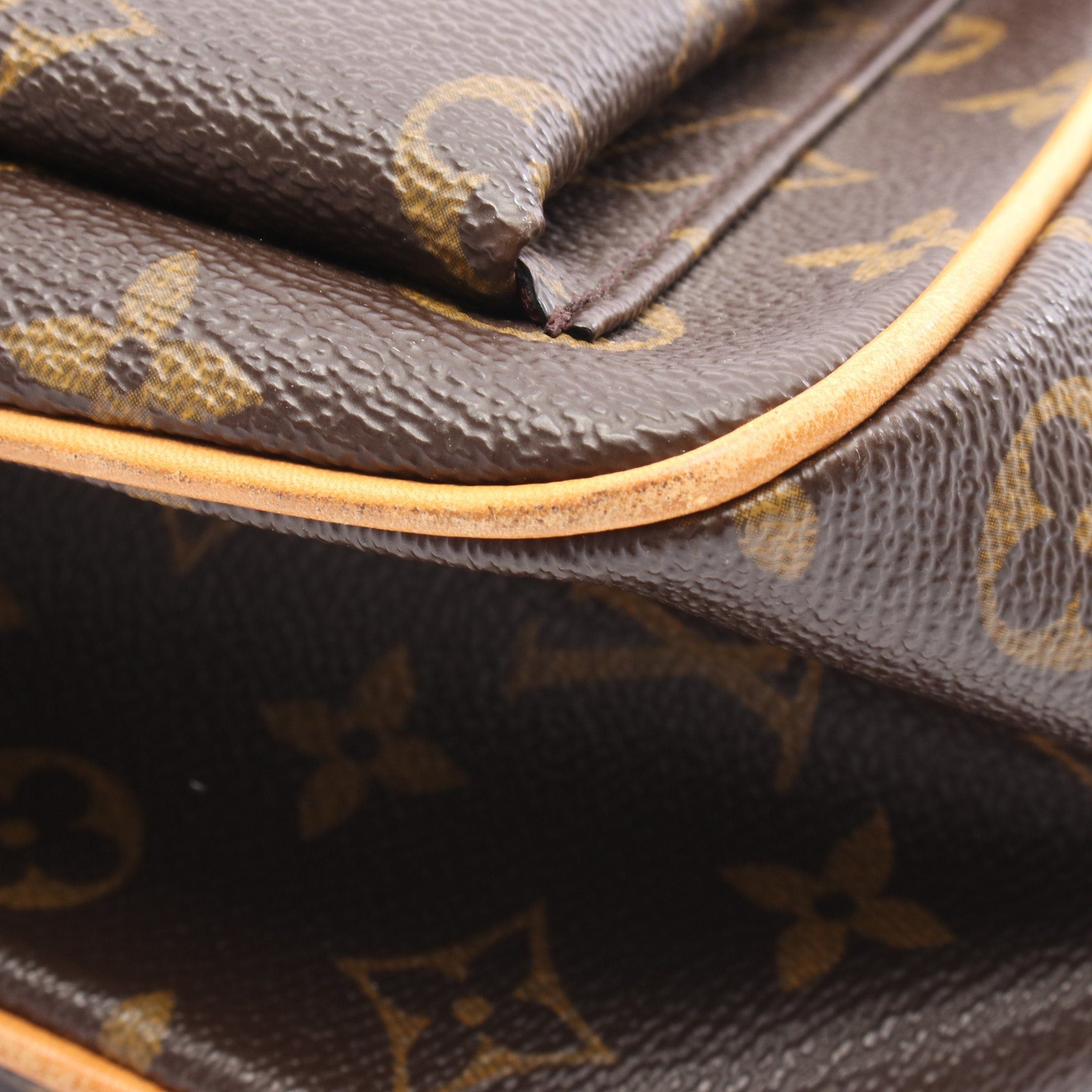Louis Vuitton Louis Vuitton Multi-Priest Monogram Handbag Leather Brown Size ONE SIZE - 8 Thumbnail