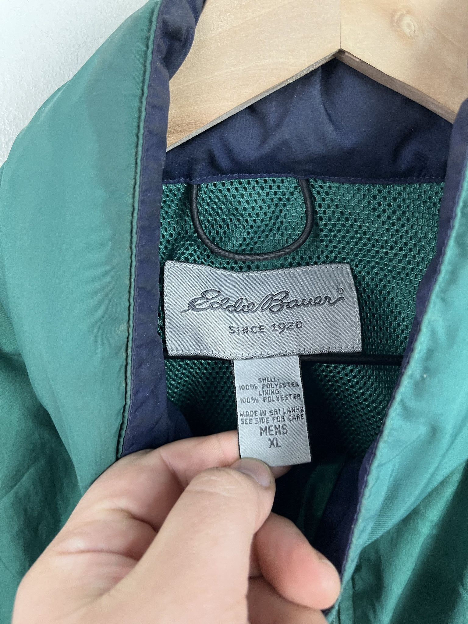 Columbia × Vintage Vintage Y2K Columbia Green Windbreaker Light Jacket Size XL Size US XL / EU 56 / 4 - 2 Thumbnail