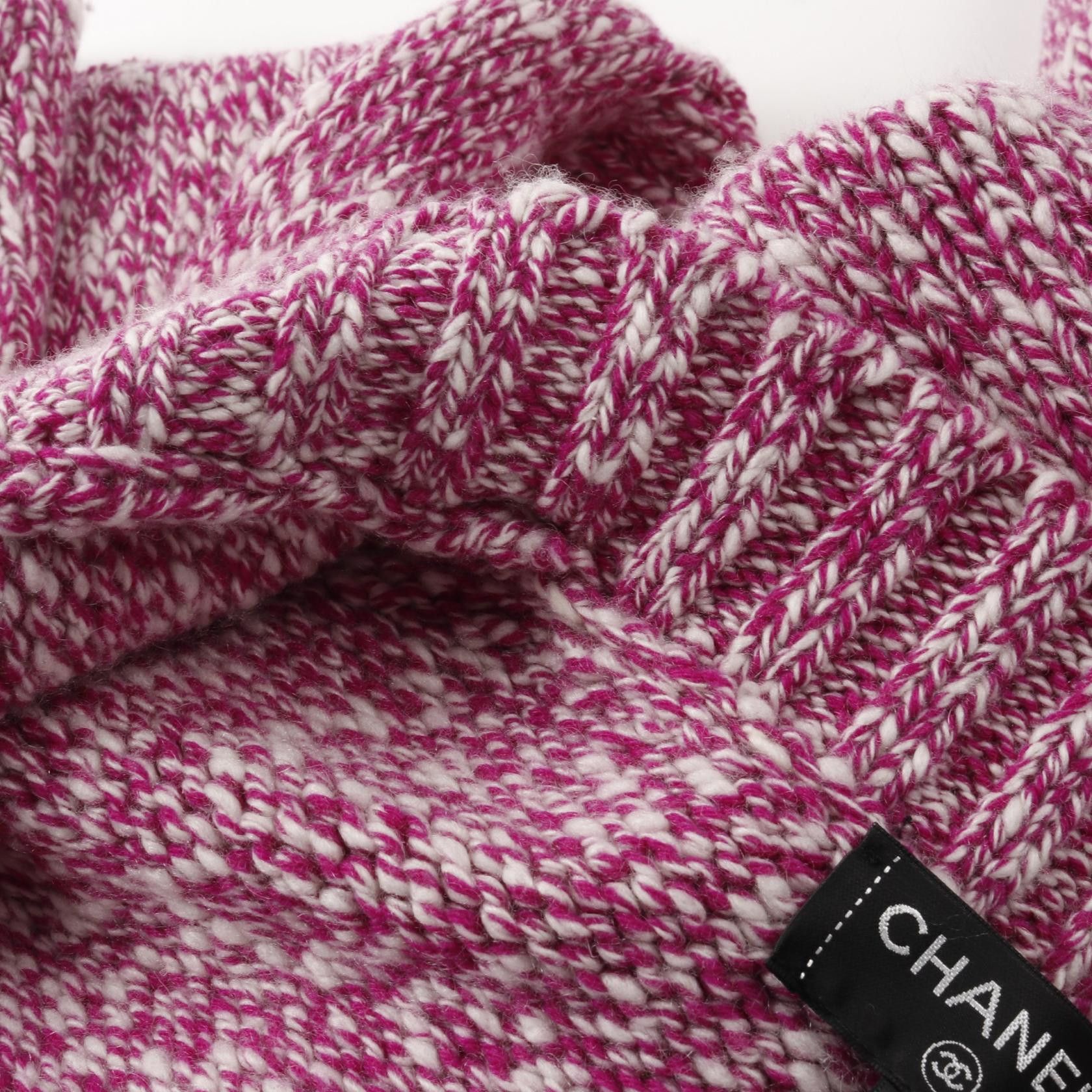 Chanel Chanel Chanel P59844K07799 Cashmere Cardigan Natural Material Tops P59844K07799 Size ONE SIZE - 9 Thumbnail