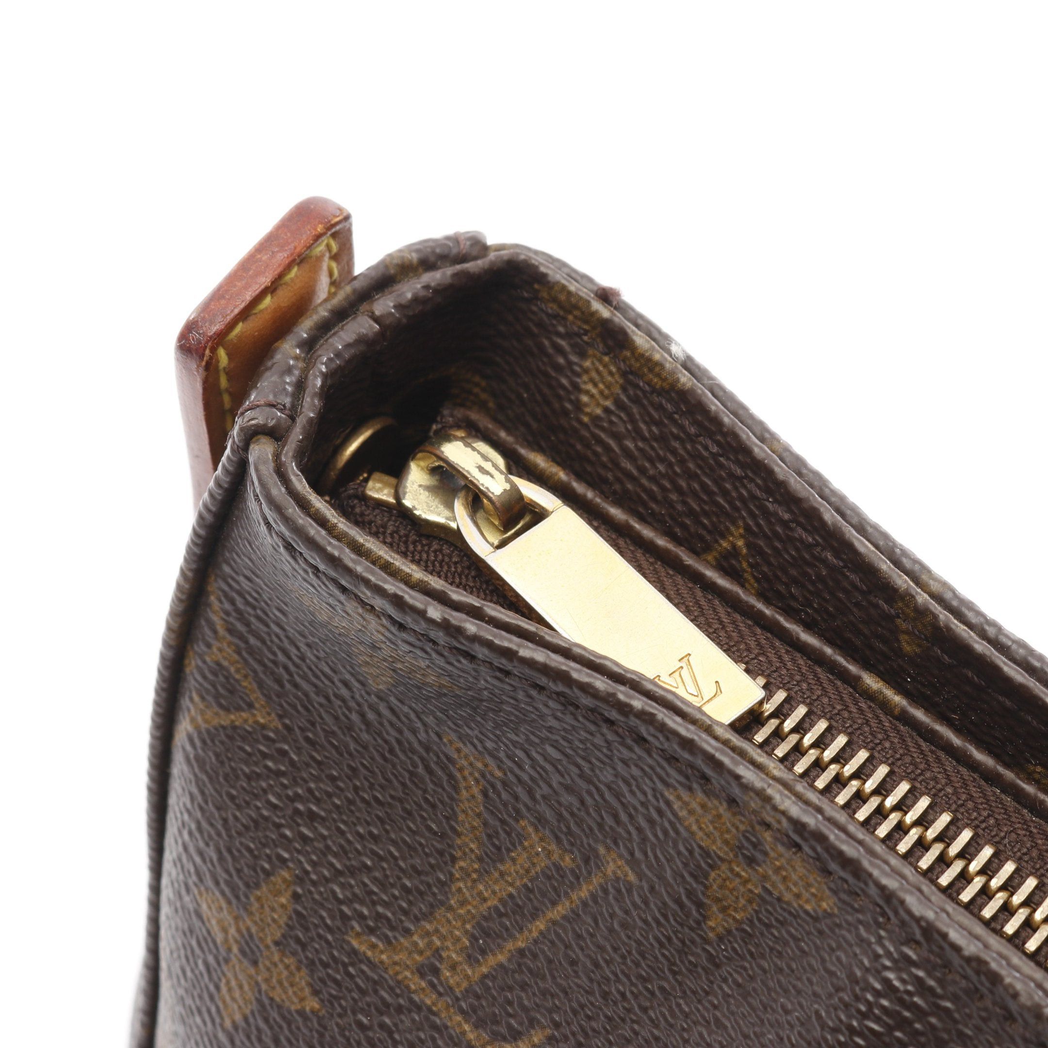Louis Vuitton Louis Vuitton Looping Mm Monogram Shoulder Bag Leather Brown Size ONE SIZE - 10 Thumbnail