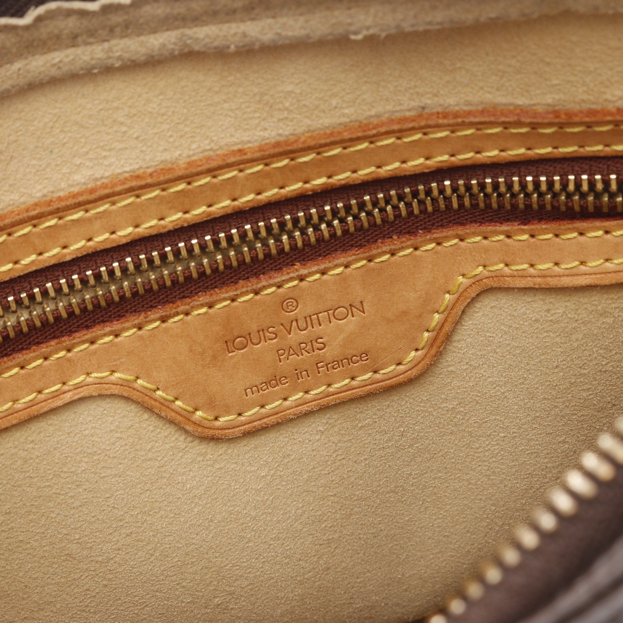Louis Vuitton Louis Vuitton Looping Mm Monogram Shoulder Bag Leather Brown Size ONE SIZE - 4 Thumbnail