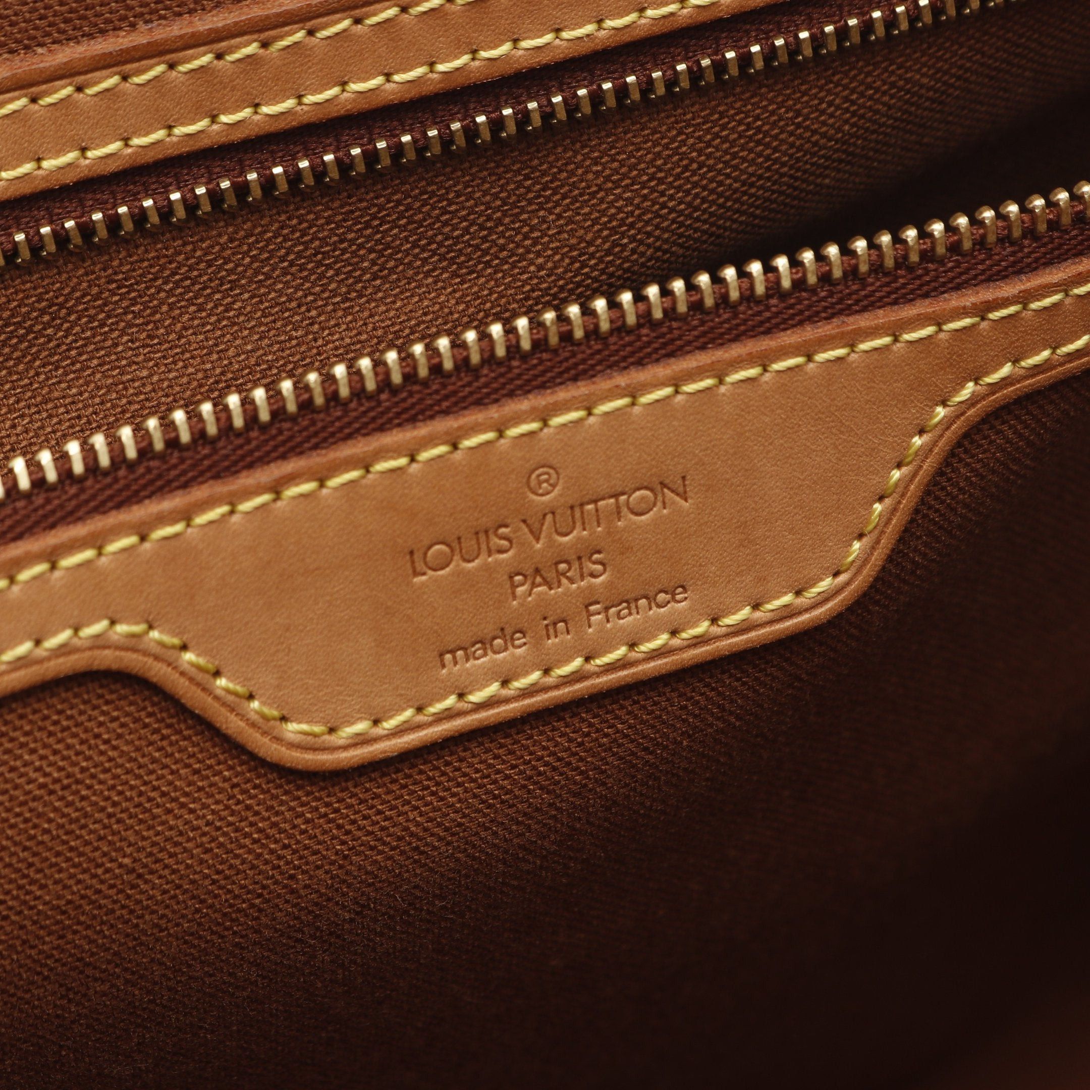 Louis Vuitton Louis Vuitton Aves Monogram Shoulder Bag Leather Brown Size ONE SIZE - 4 Thumbnail
