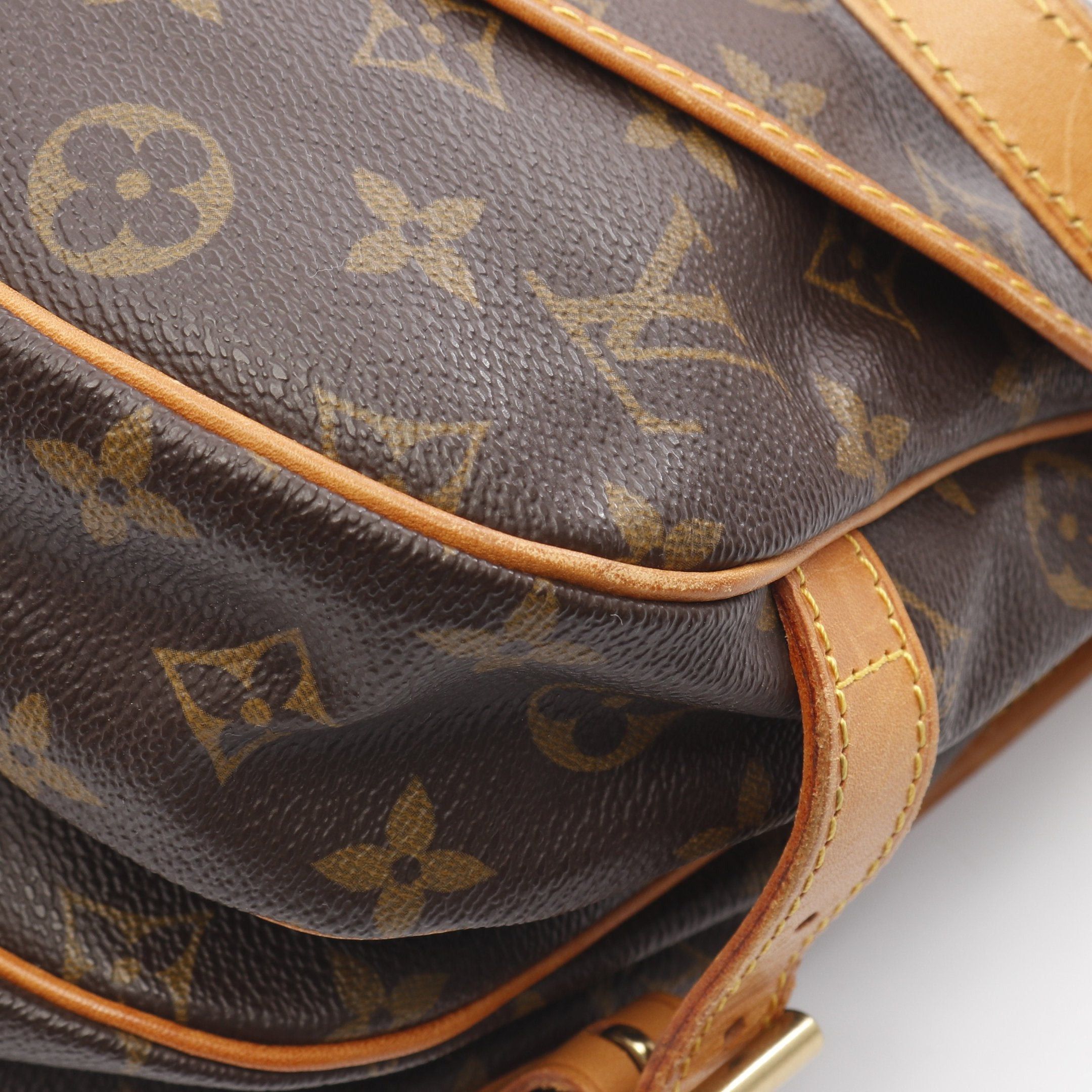 Louis Vuitton Louis Vuitton Saumur 30 Monogram Shoulder Bag Leather Brown Size ONE SIZE - 7 Thumbnail