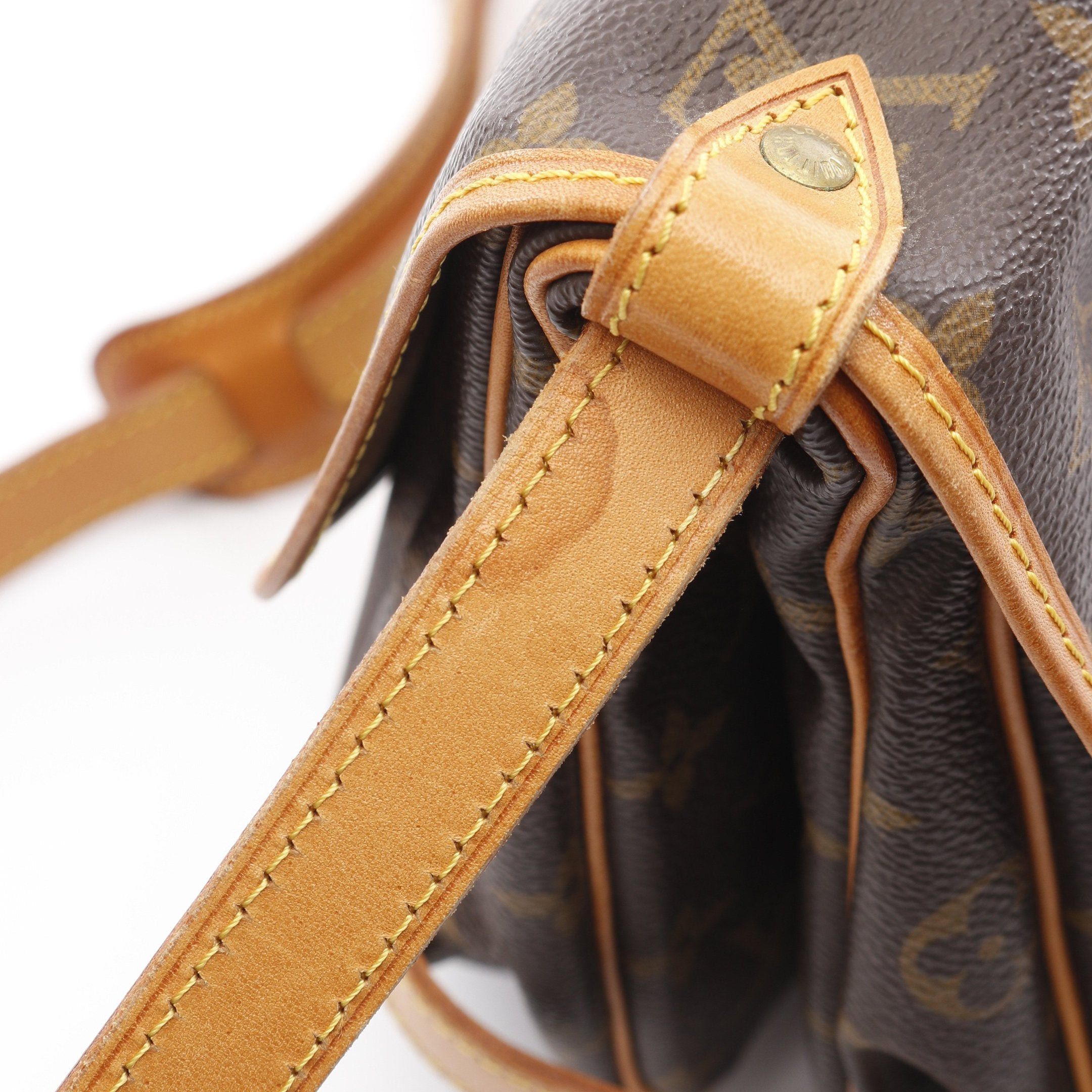 Louis Vuitton Louis Vuitton Saumur 30 Monogram Shoulder Bag Leather Brown Size ONE SIZE - 9 Thumbnail