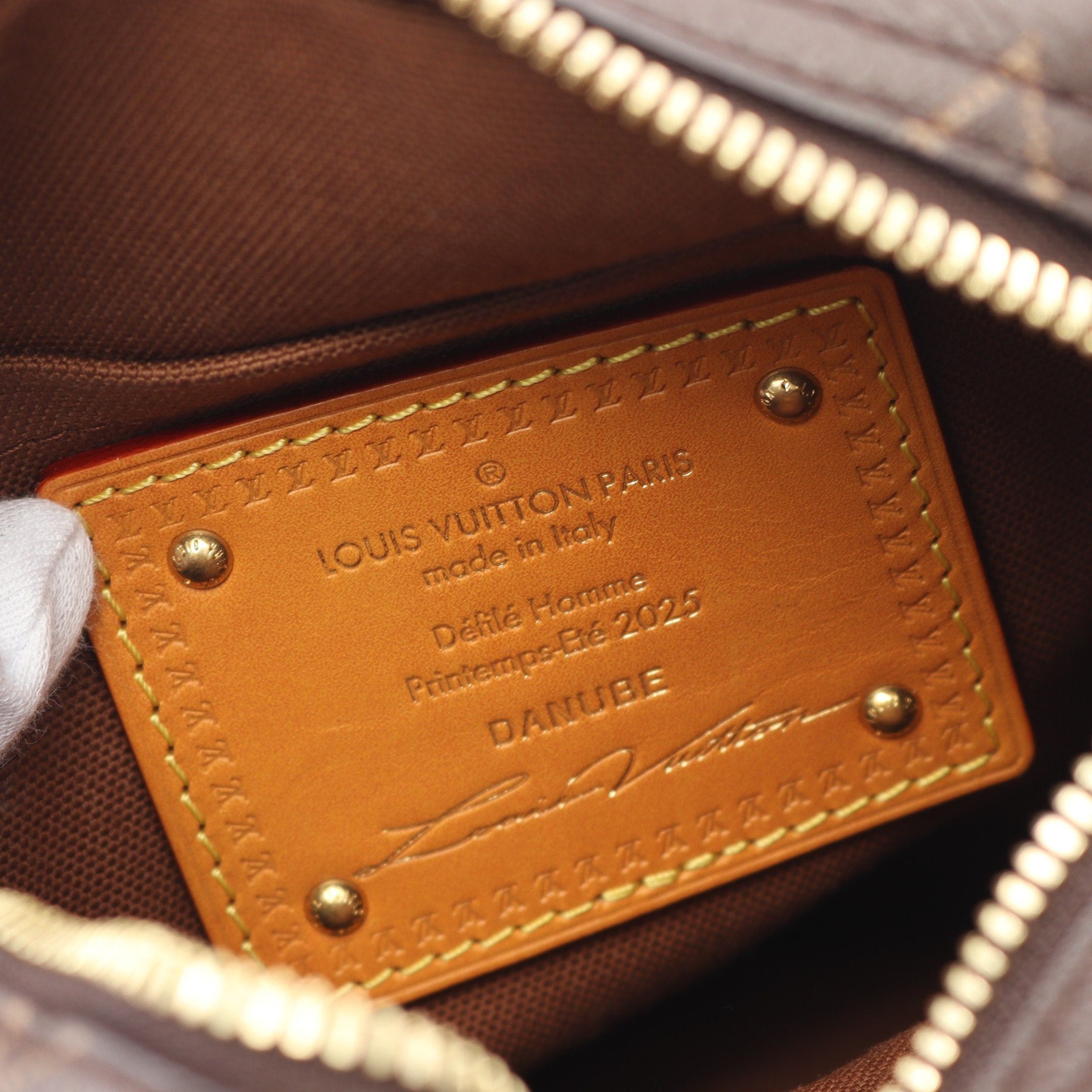 Louis Vuitton Louis Vuitton Danube Monogram Handbag Leather Brown Size ONE SIZE - 4 Thumbnail