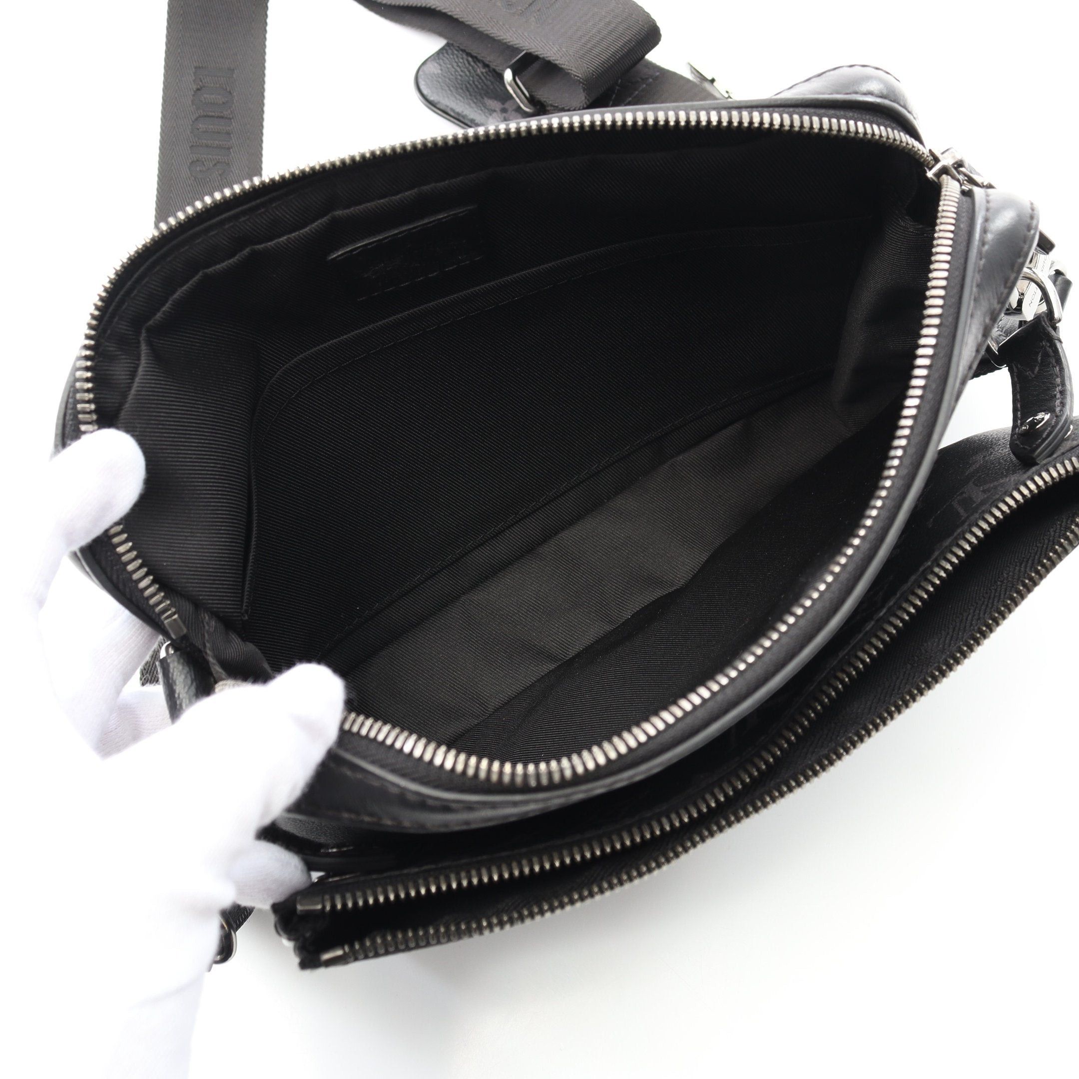 Louis Vuitton Louis Vuitton Trio Messenger Monogram Eclipse Shoulder Bag Leather Black Gray Size ONE SIZE - 3 Thumbnail
